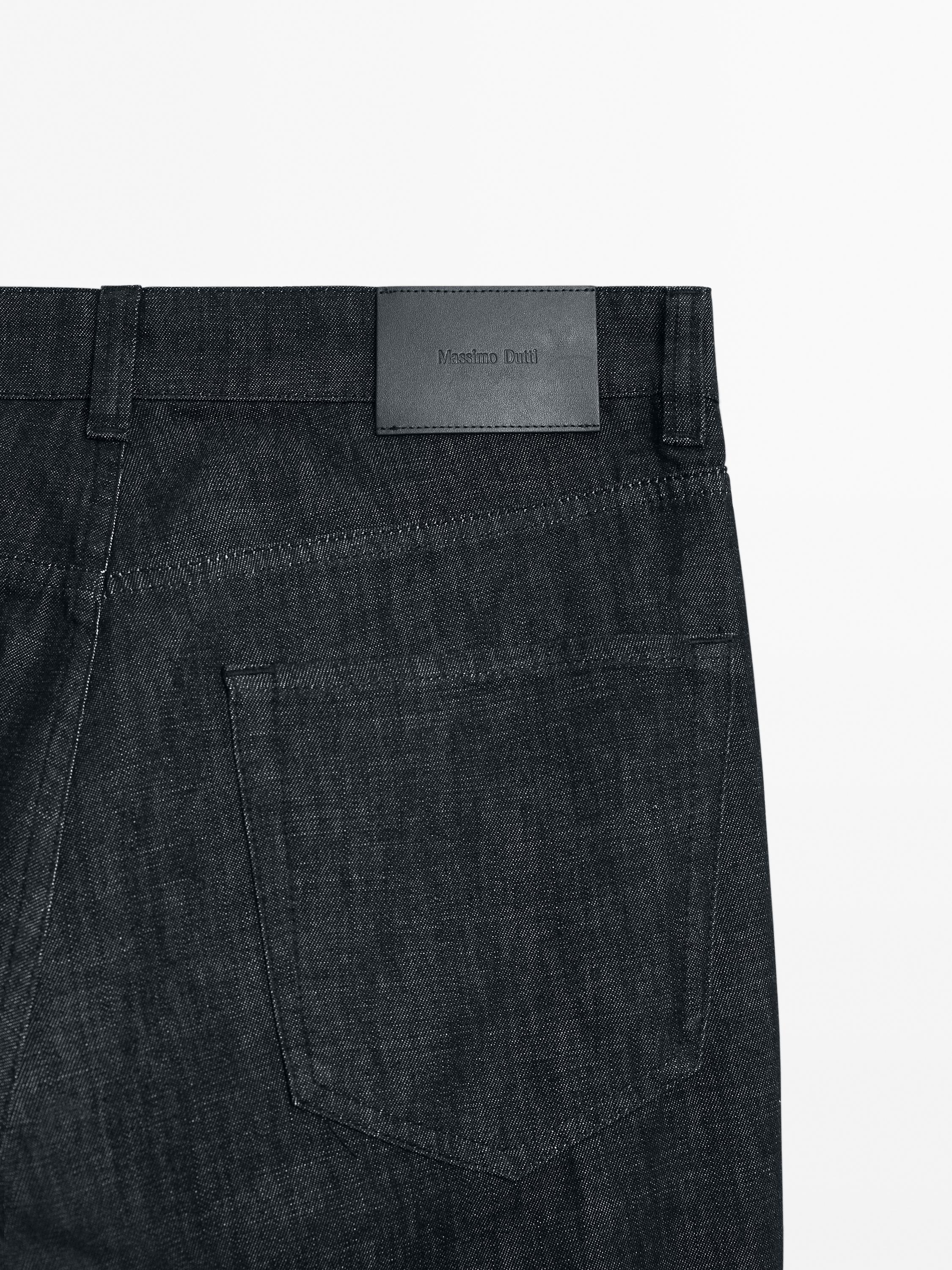 Cotton blend tapered fit jeans