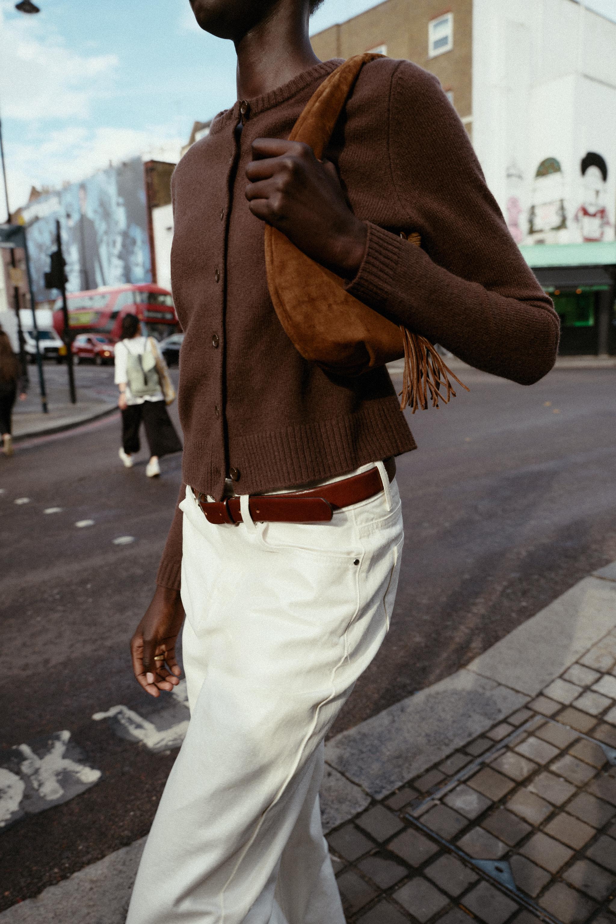 BASIC 100% WOOL CARDIGAN