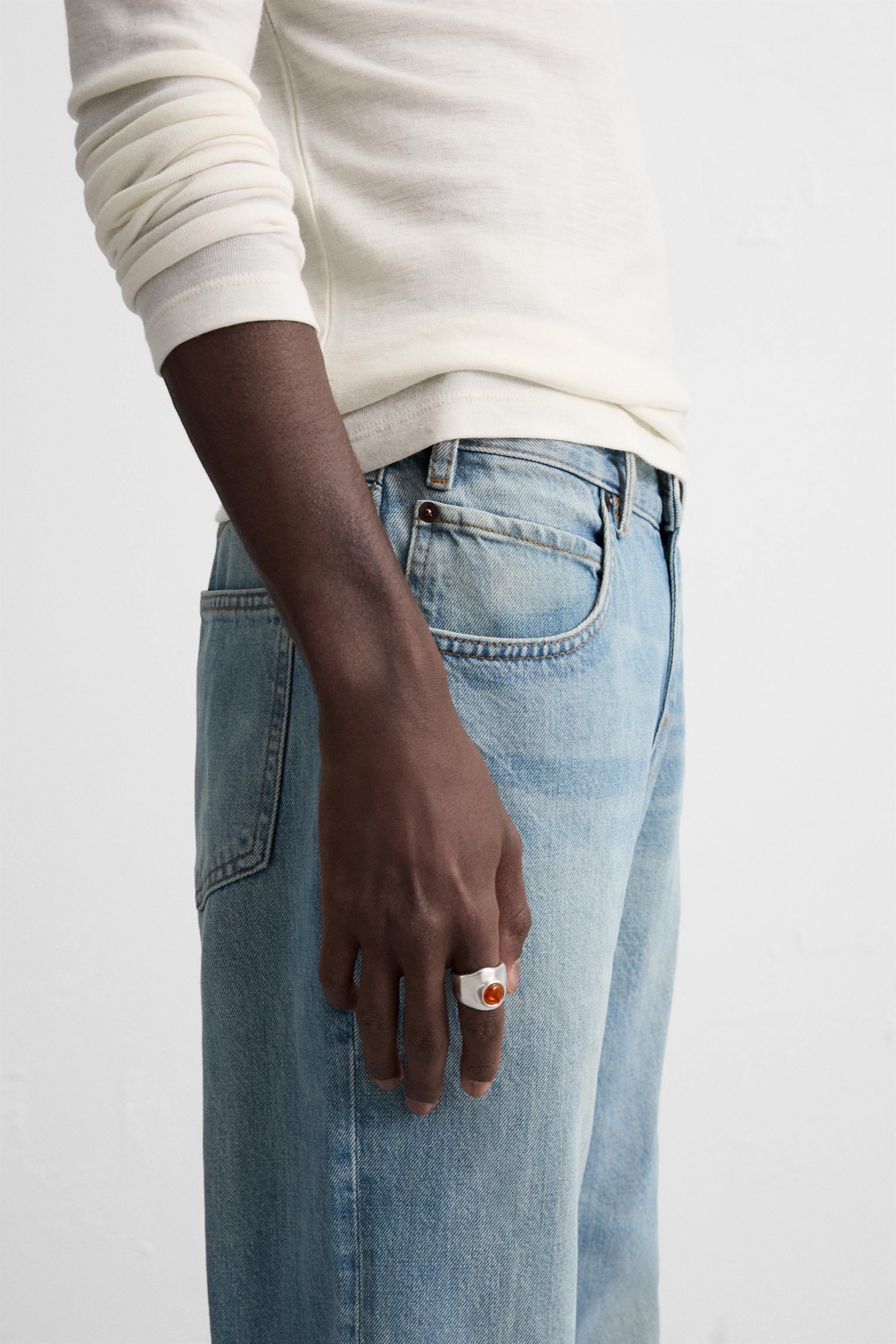 CONTRAST SIGNET RING