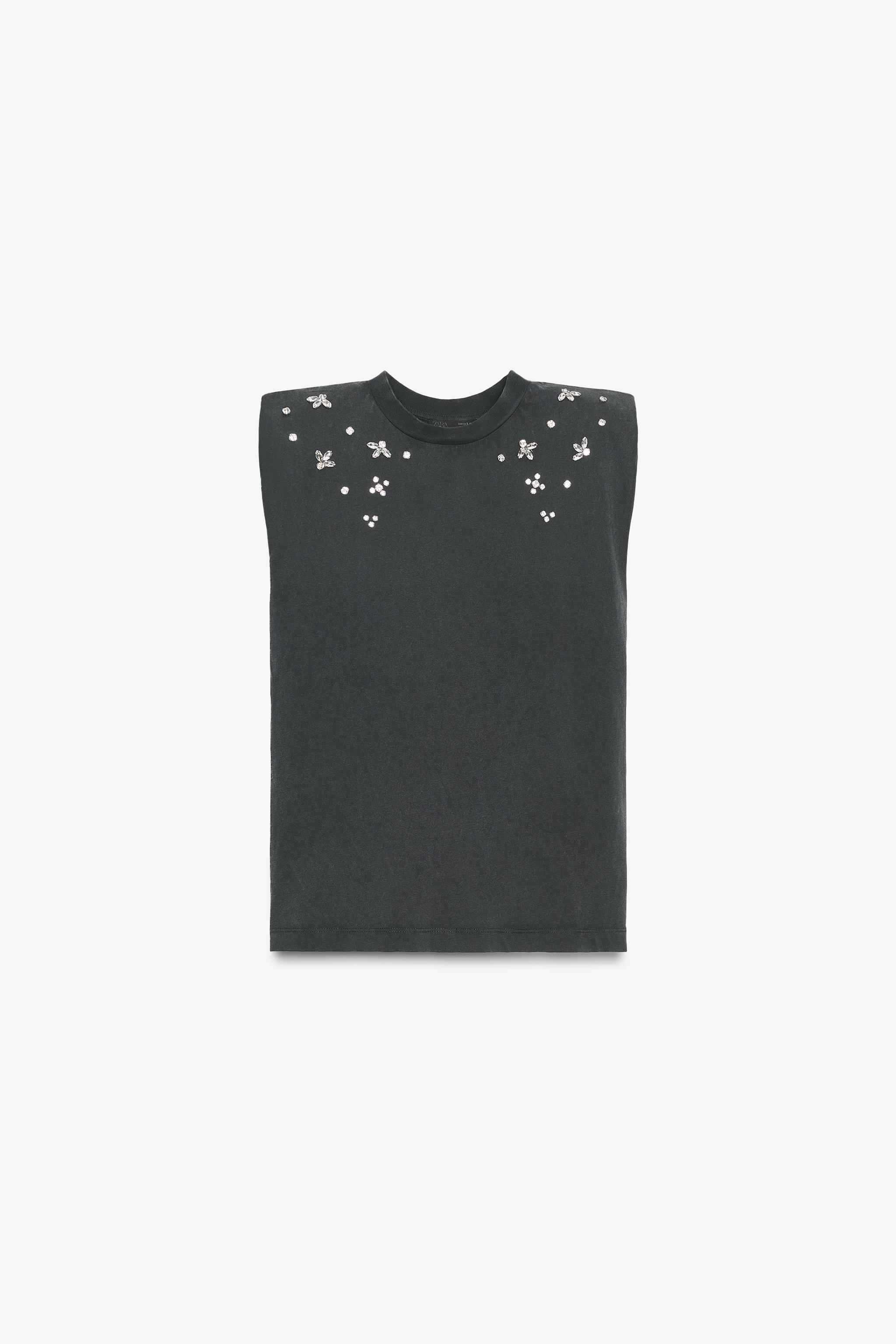 WASHED EFFECT JEWEL SHOULDER PAD T-SHIRT