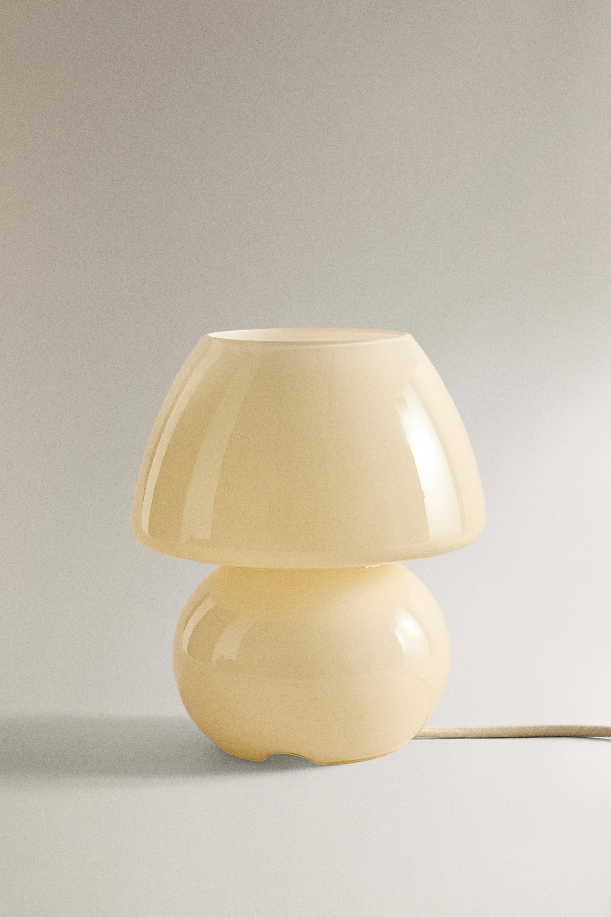 GLASS TABLE LAMP
