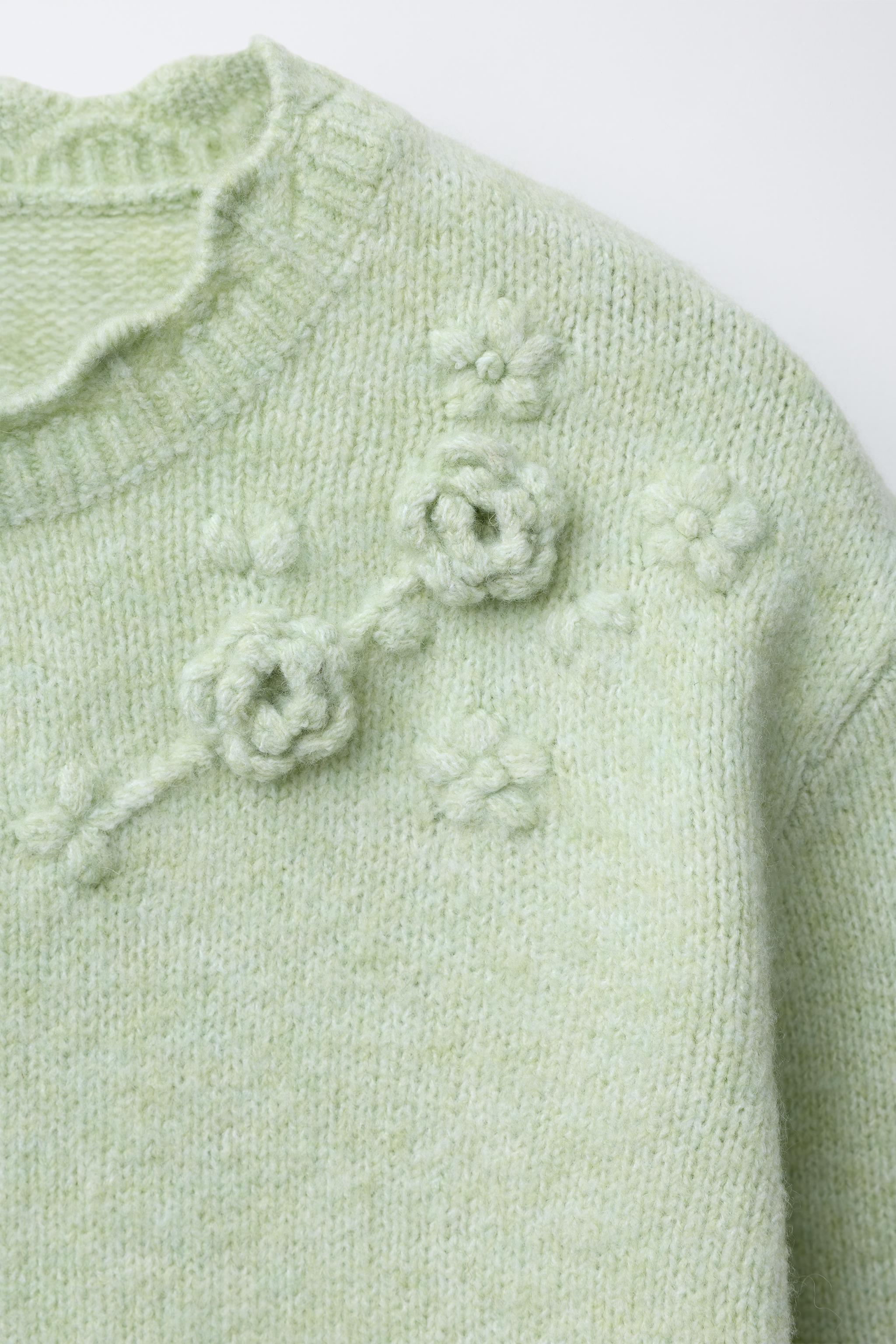 FLORAL CROCHET KNIT SWEATER