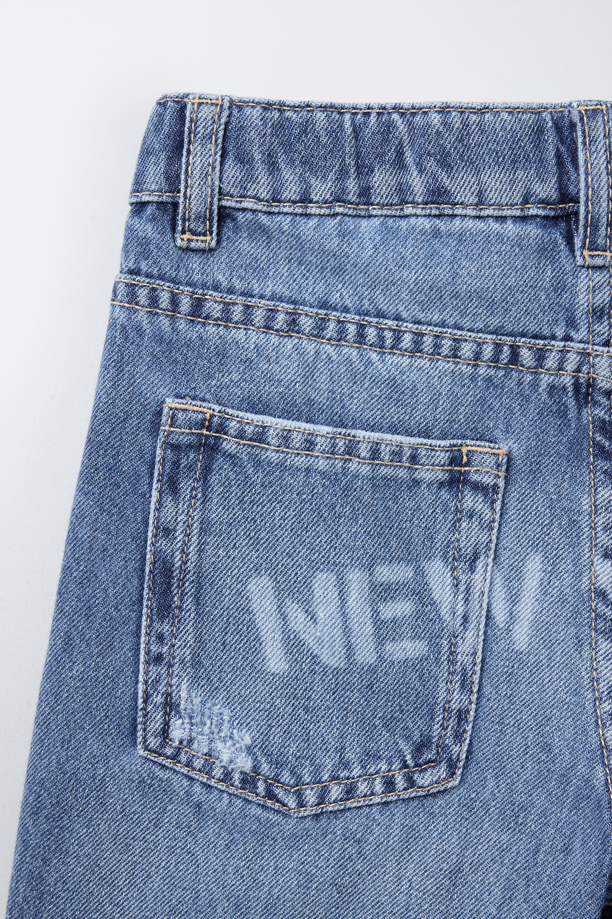 TEXT PRINT WIDE DENIM SHORTS