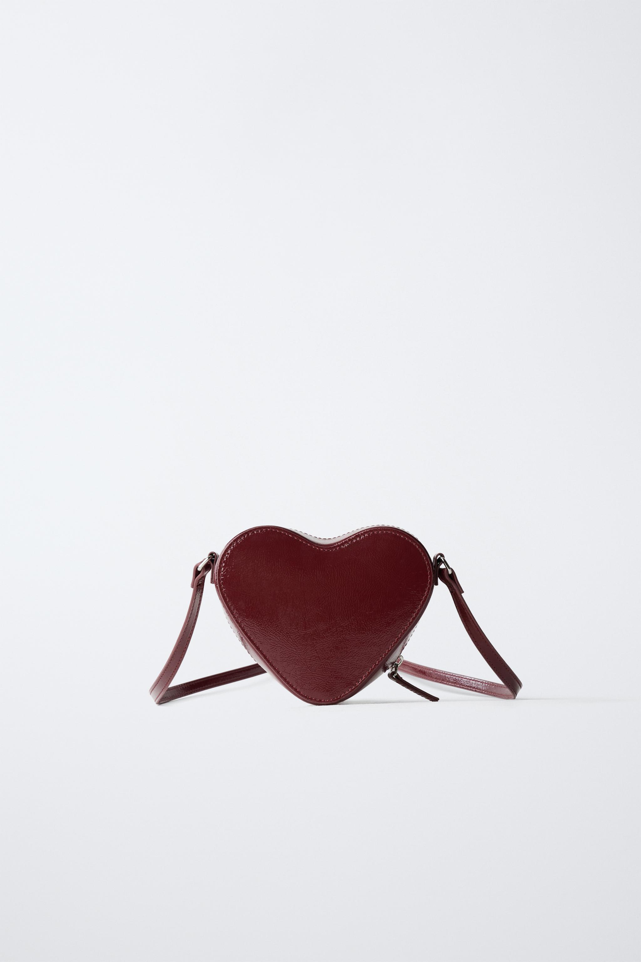 HEART CROSSBODY BAG