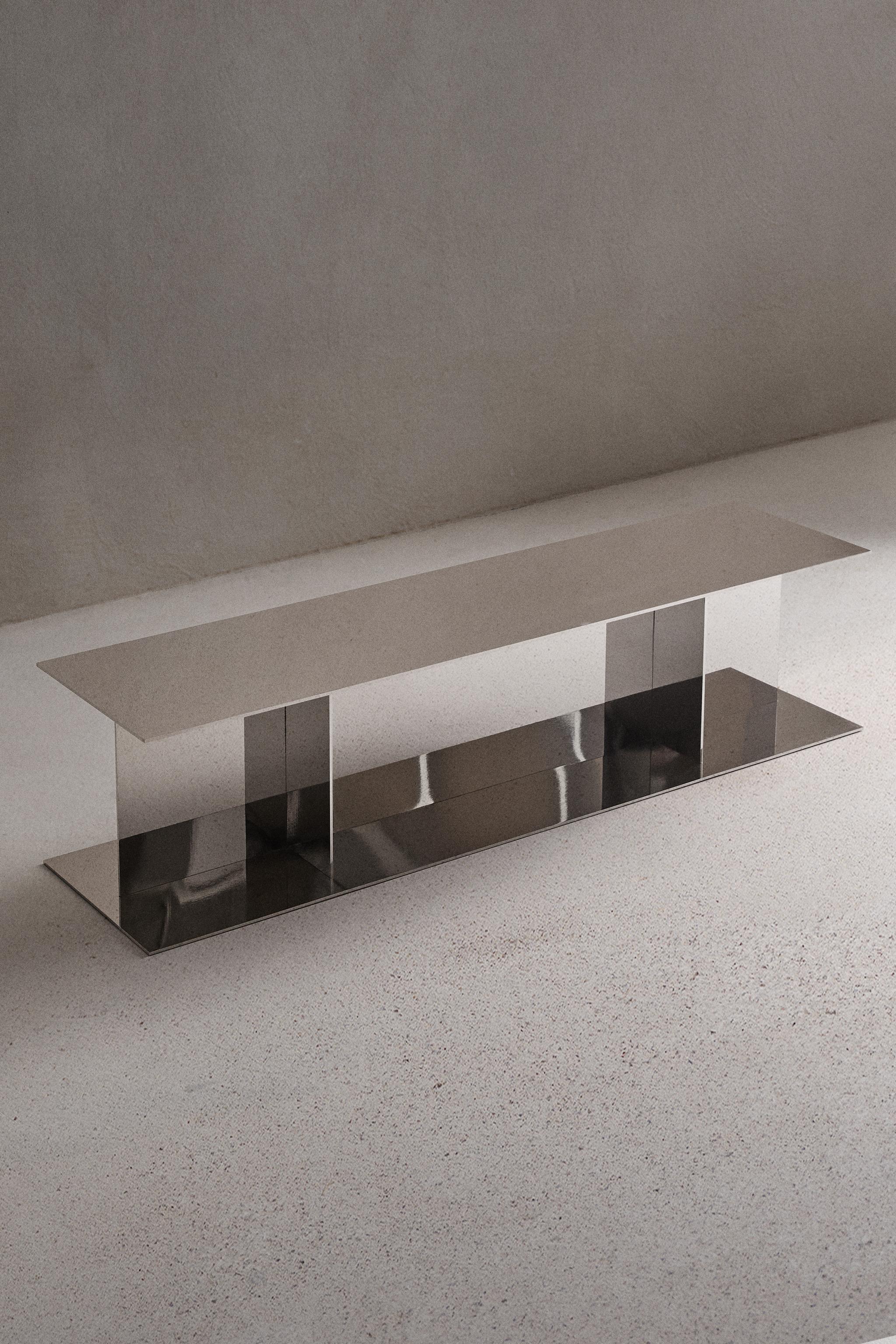 COFFEE TABLE 02
