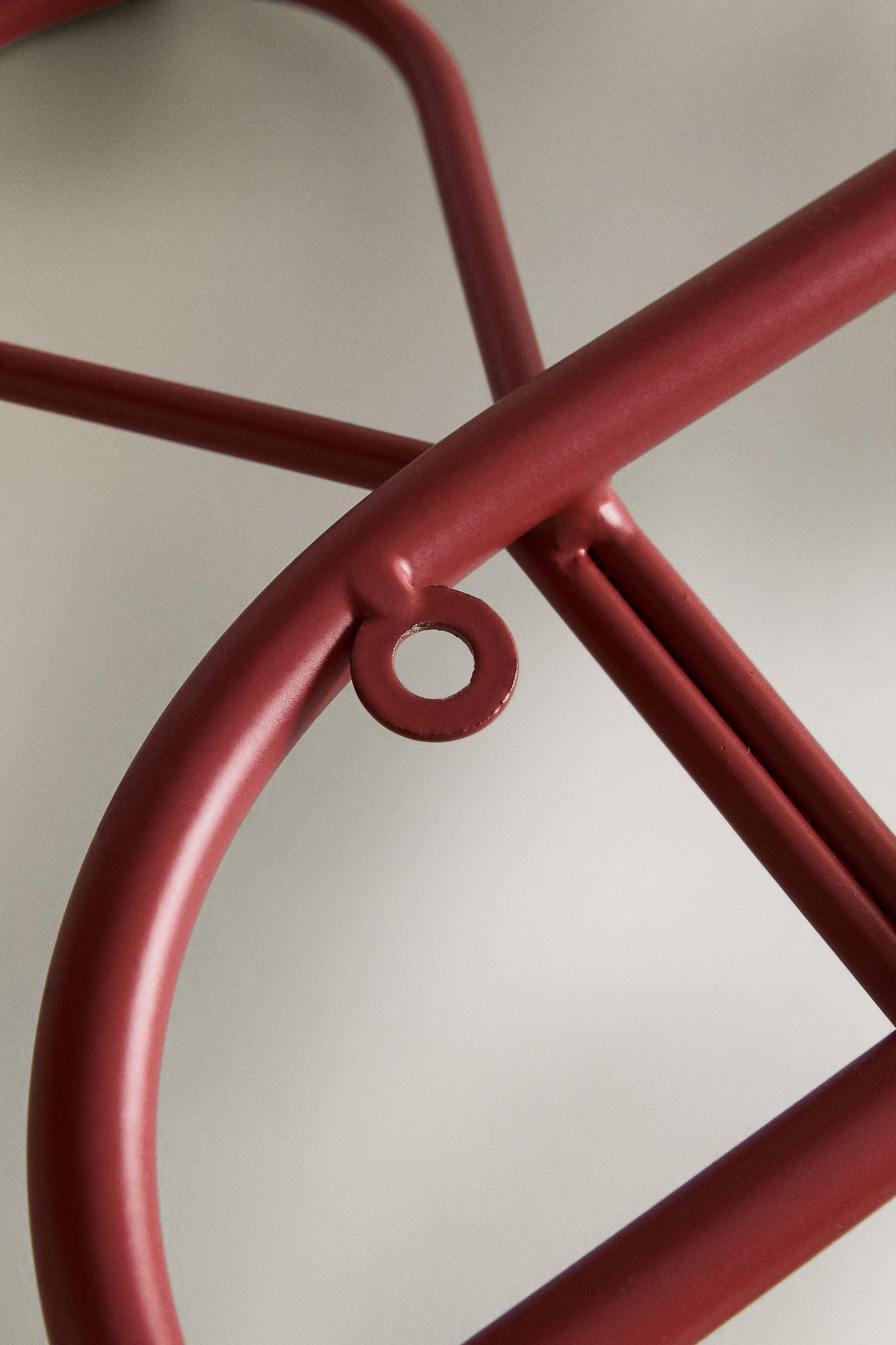 CHILDREN'S IRON COAT RACK