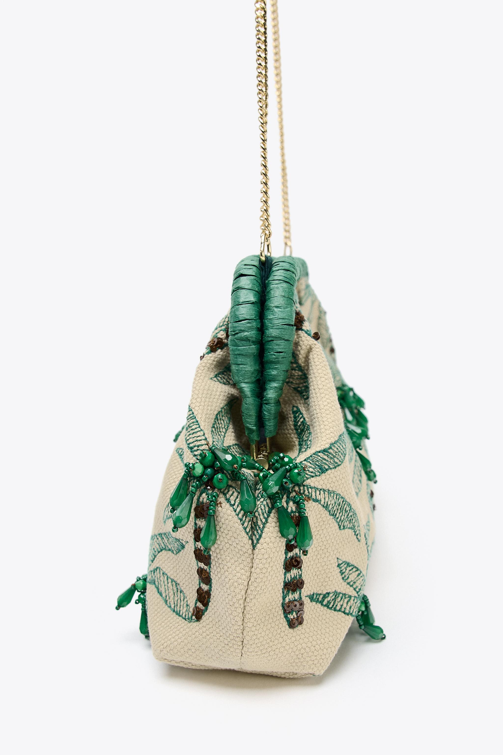 BEADED DETAIL CLUTCH