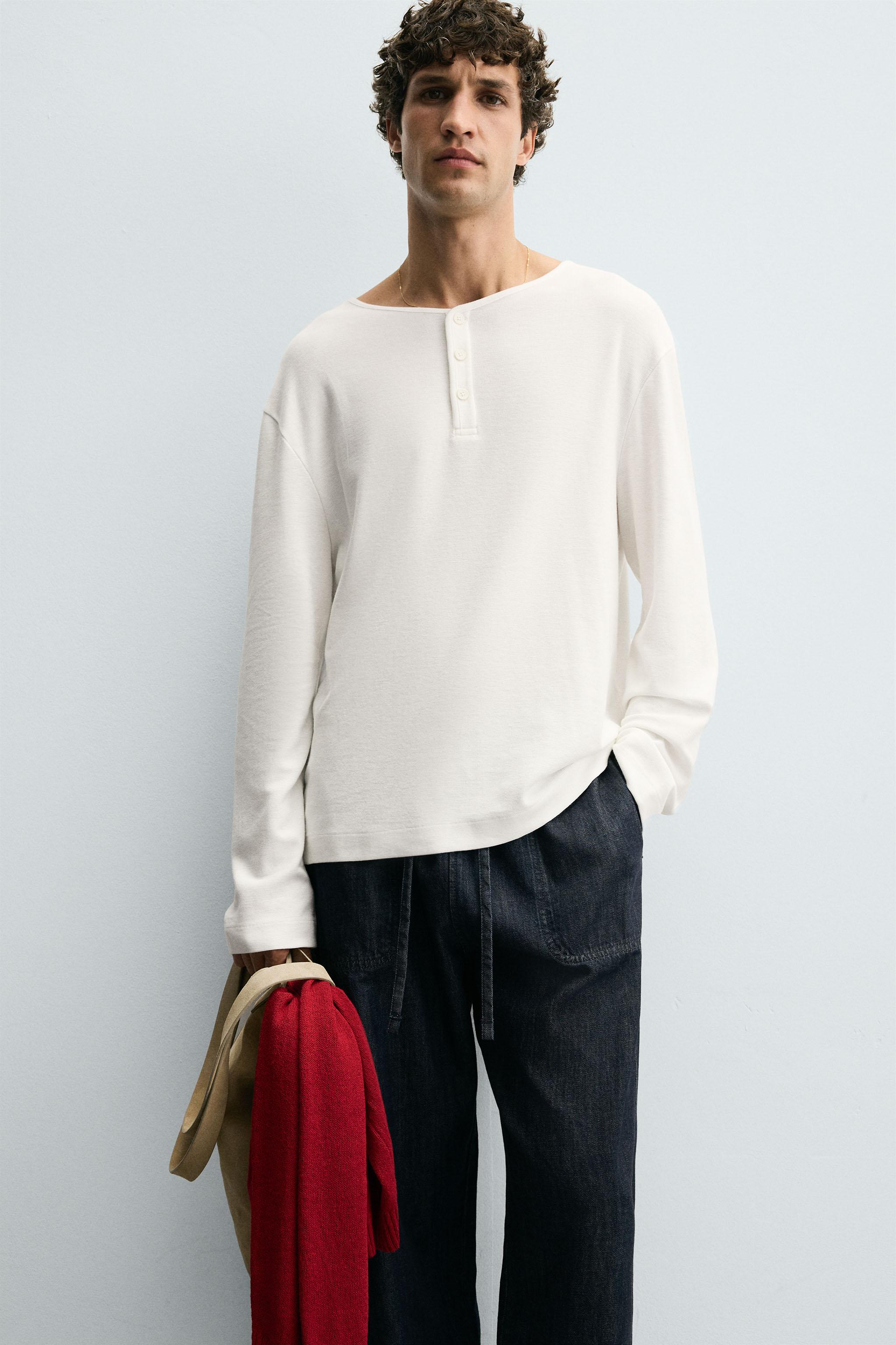 BUTTON-NECK GRID T-SHIRT