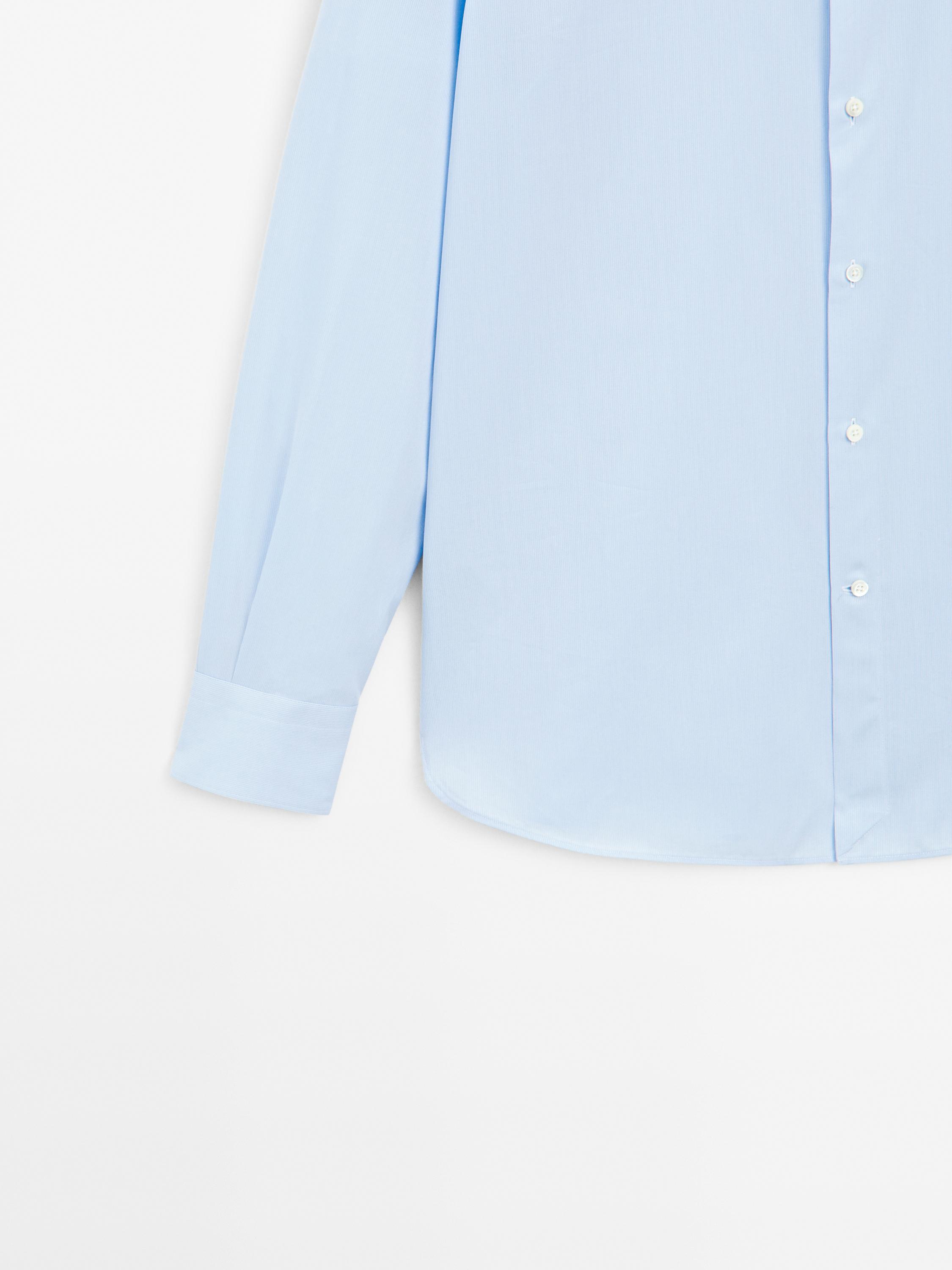 Slim fit fine striped shirt