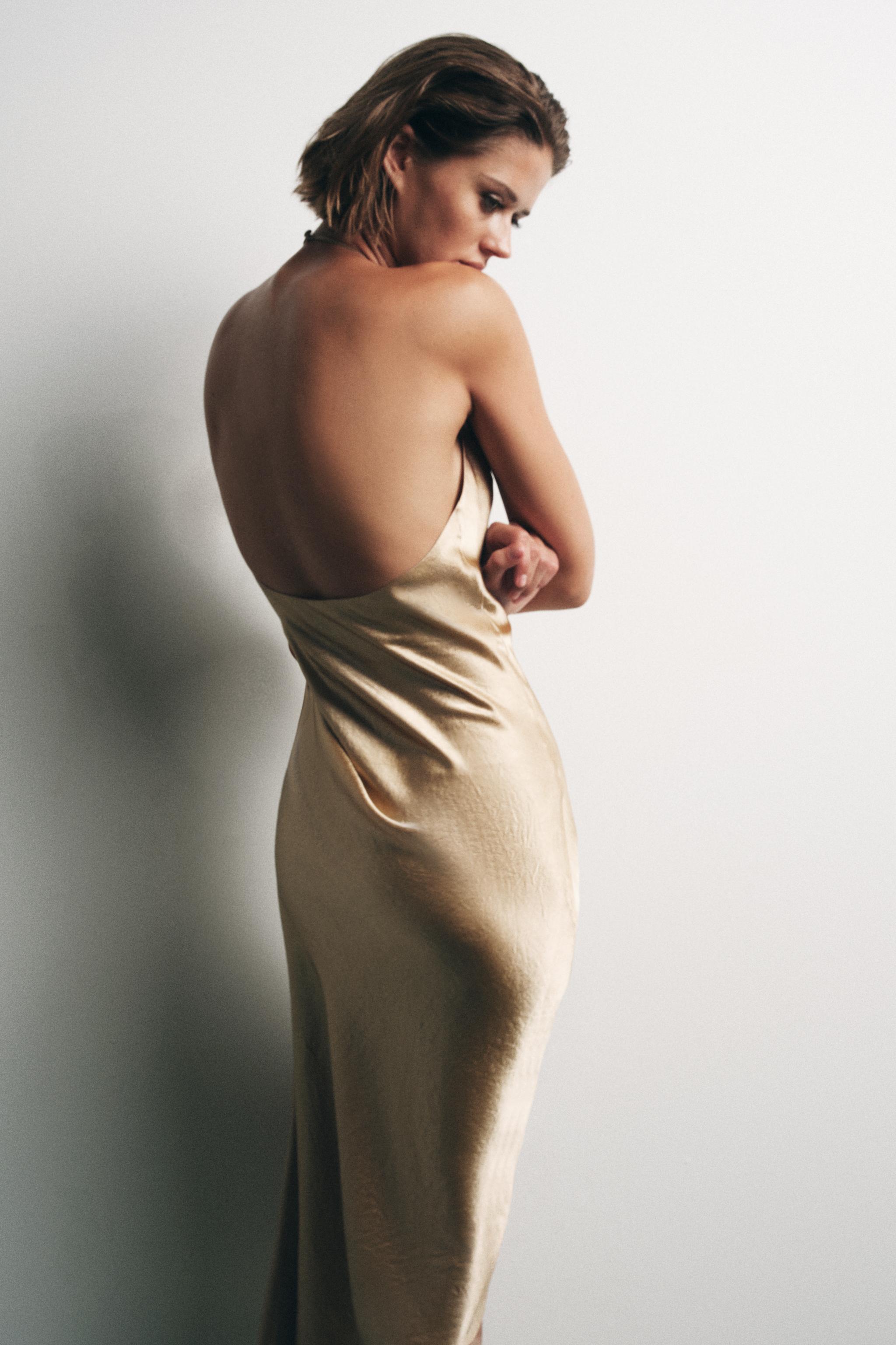 WRINKLED EFFECT HALTER DRESS