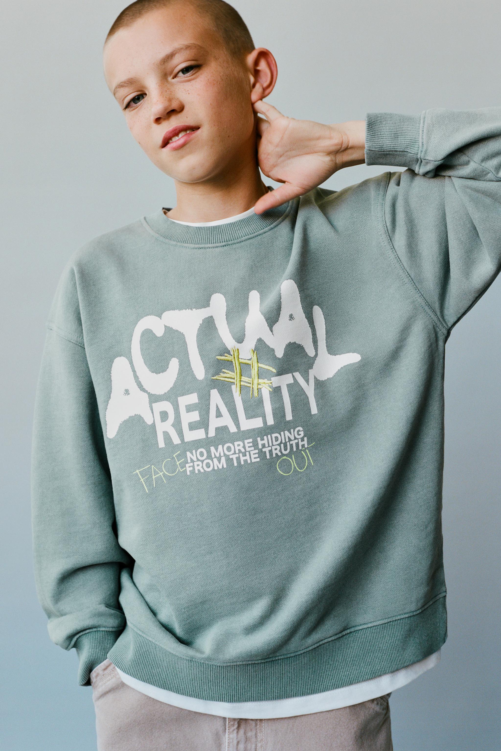 GRAFFITI PRINT SWEATSHIRT