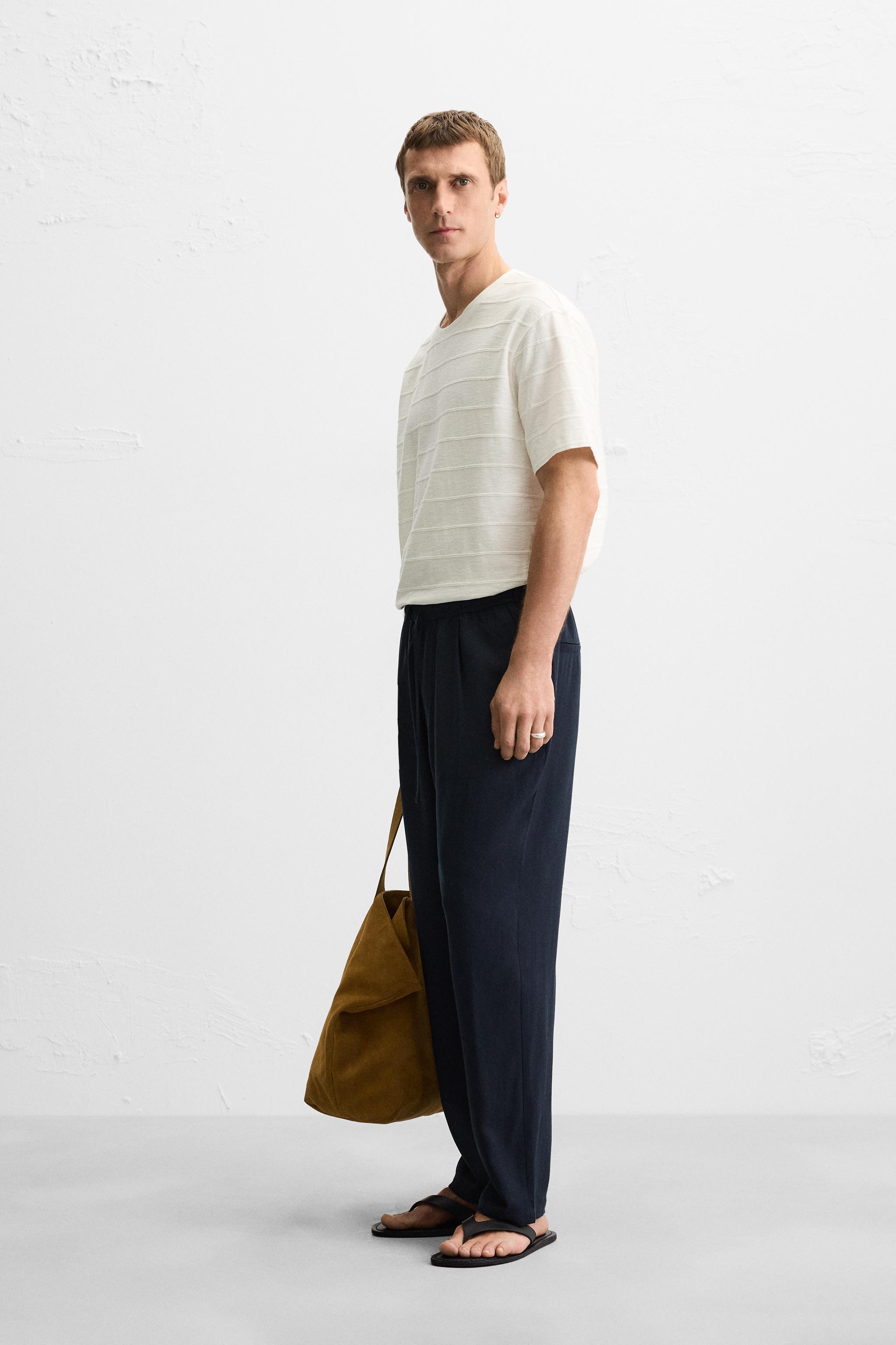 STRIPED IRREGULAR TEXTURED T-SHIRT