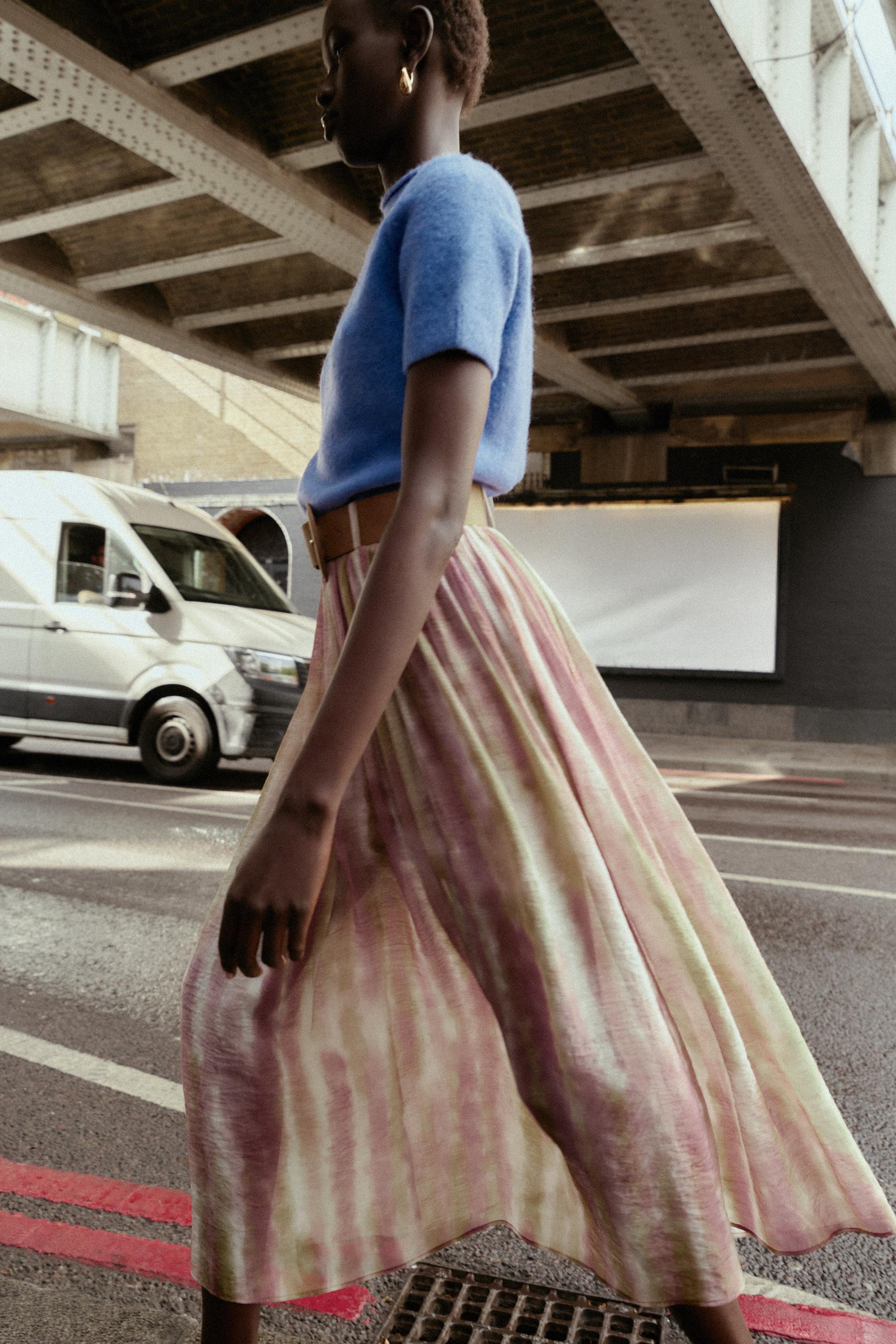 PRINTED MIDI SKIRT WITH BELT