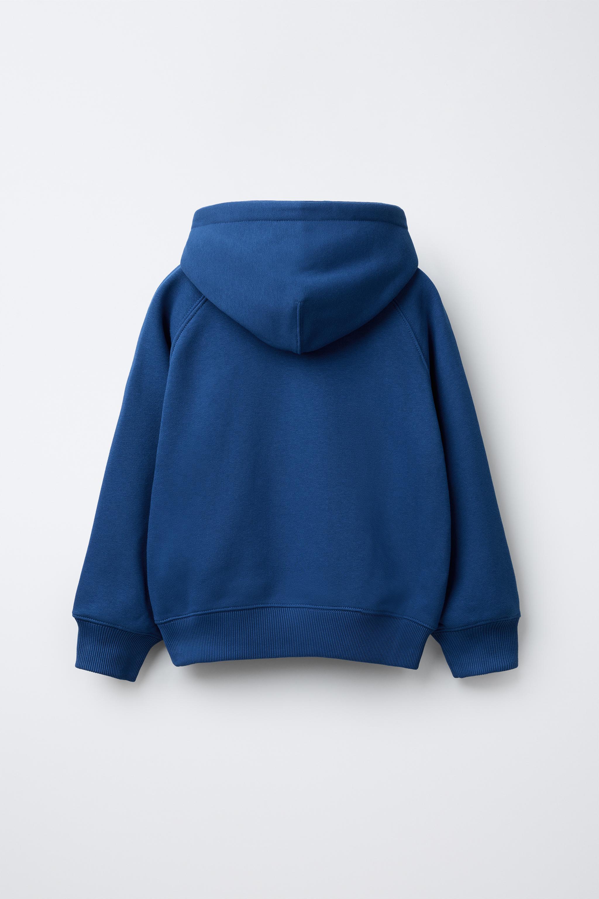 EMBROIDERED POCKET SWEATSHIRT