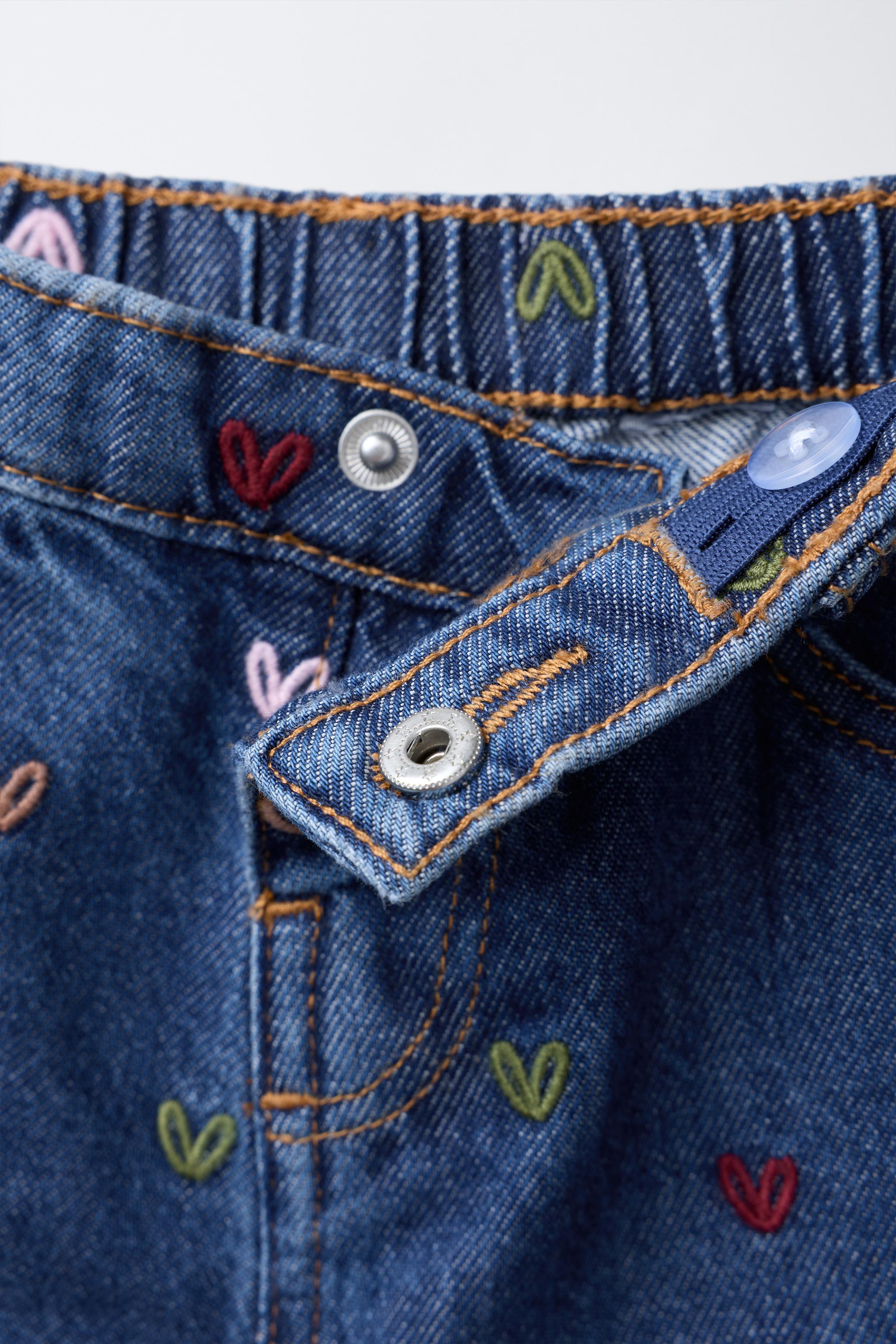 HEART EMBROIDERED CULOTTE JEANS