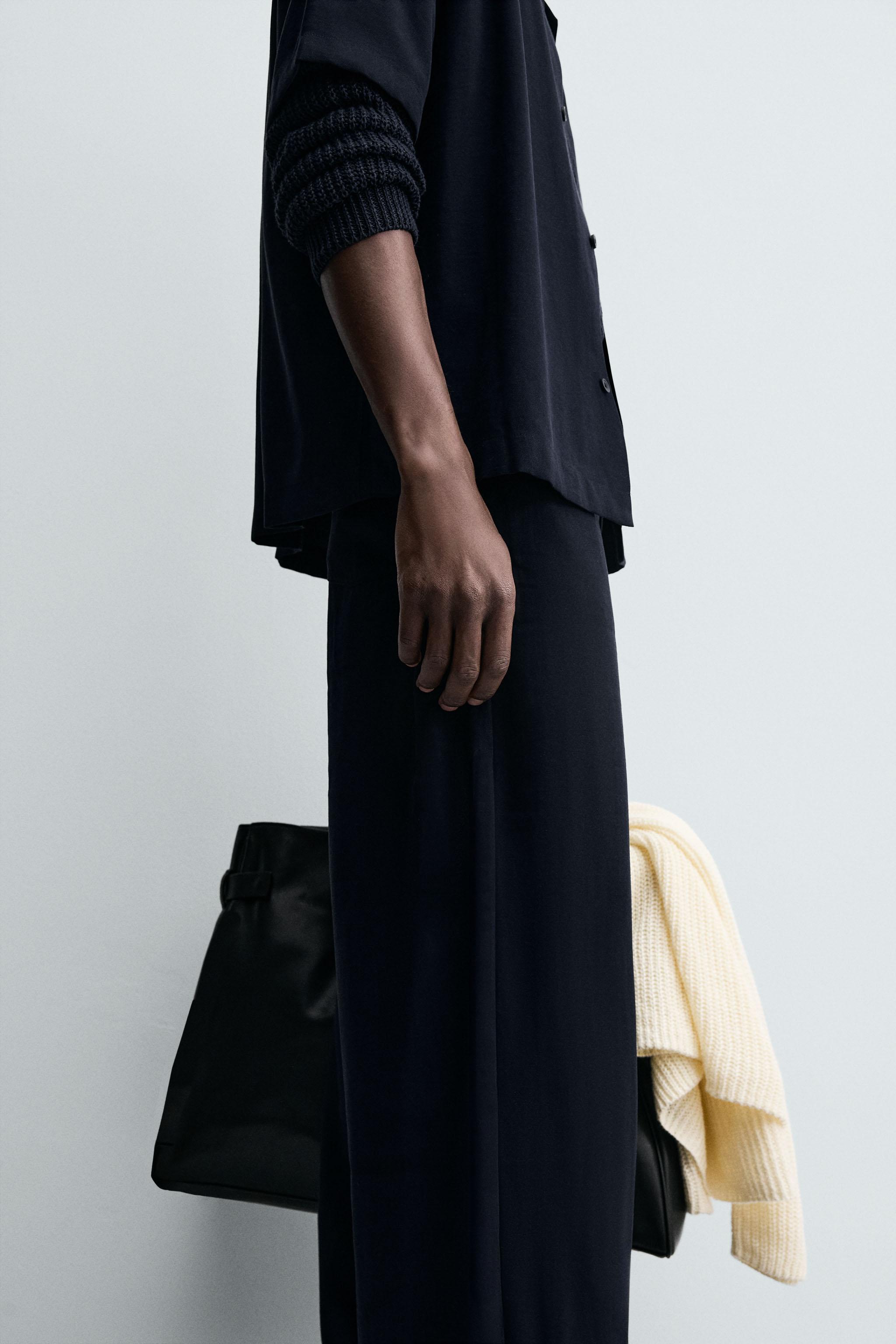 RELAXED FIT BELTED PANTS