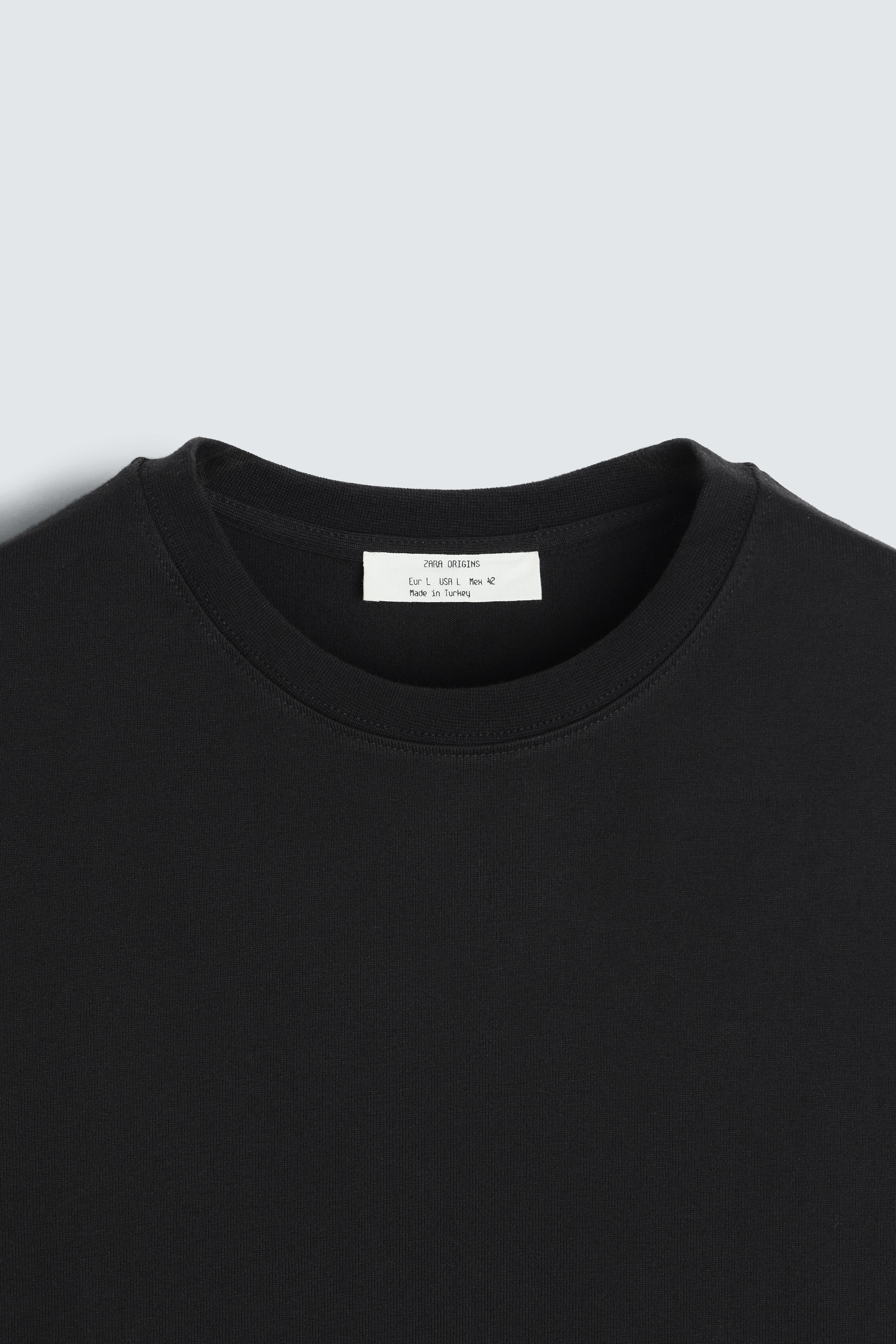 HEAVYWEIGHT SHORT SLEEVE T-SHIRT