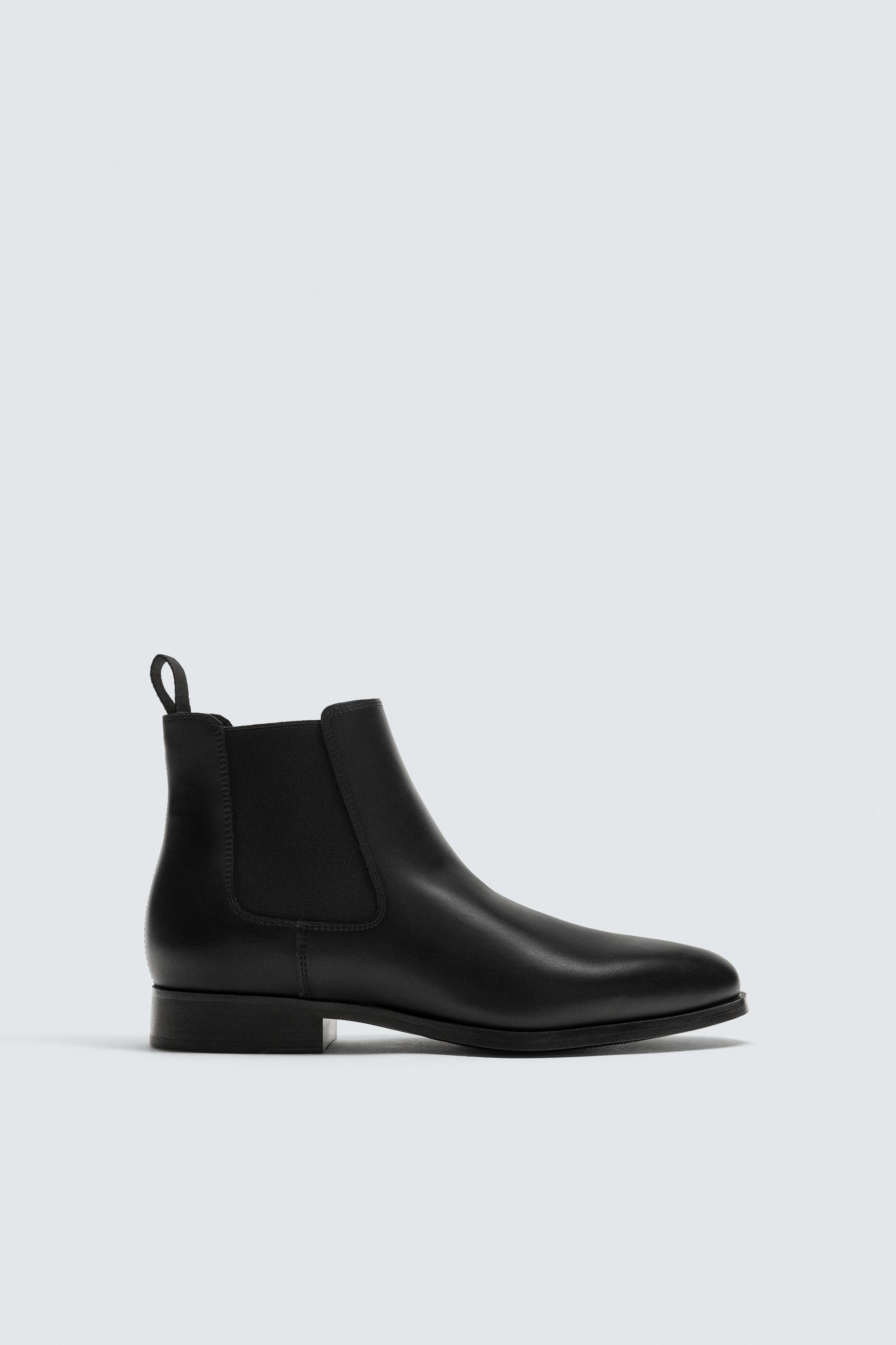 POINTED CHELSEA BOOTS