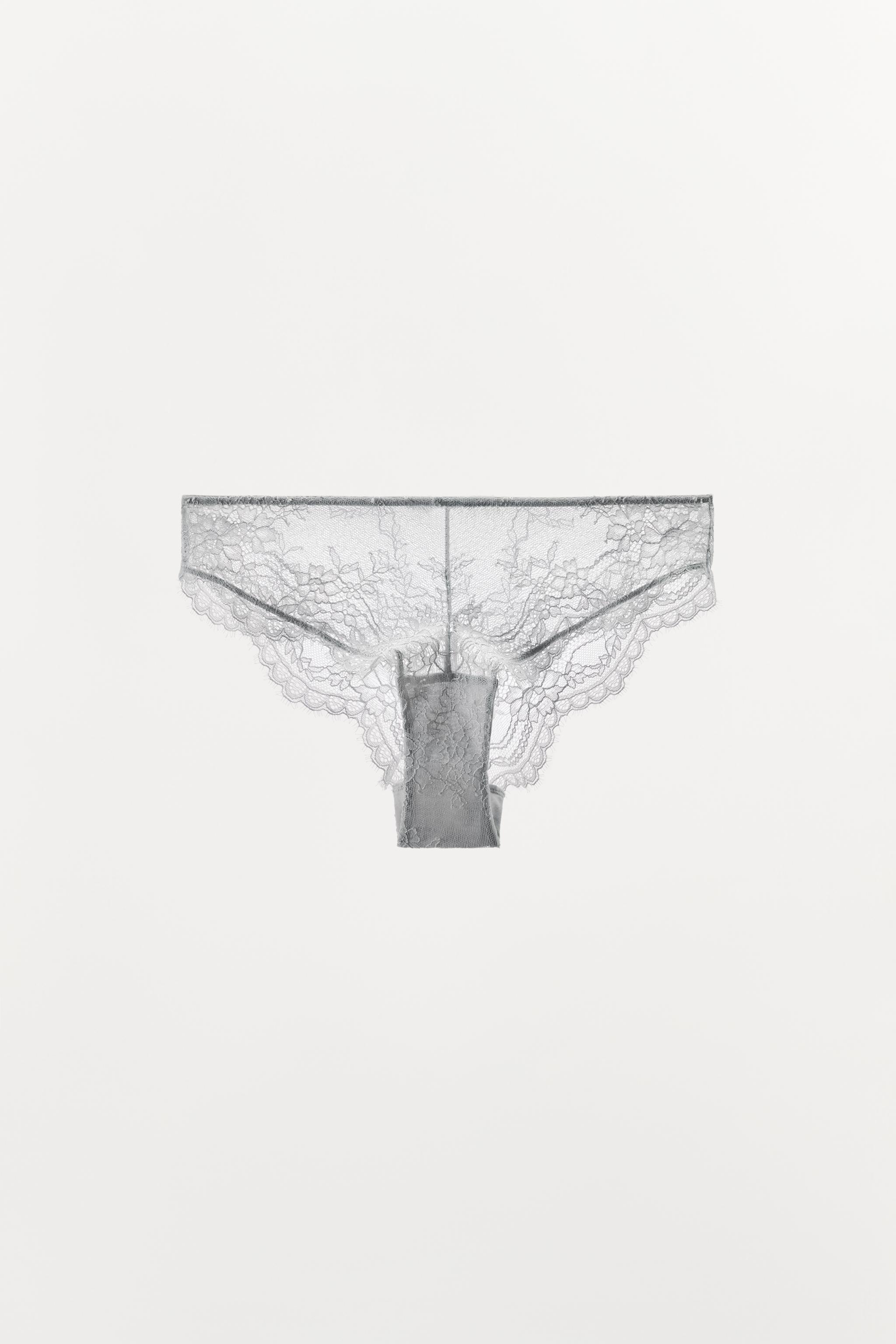 LACE PANTIES