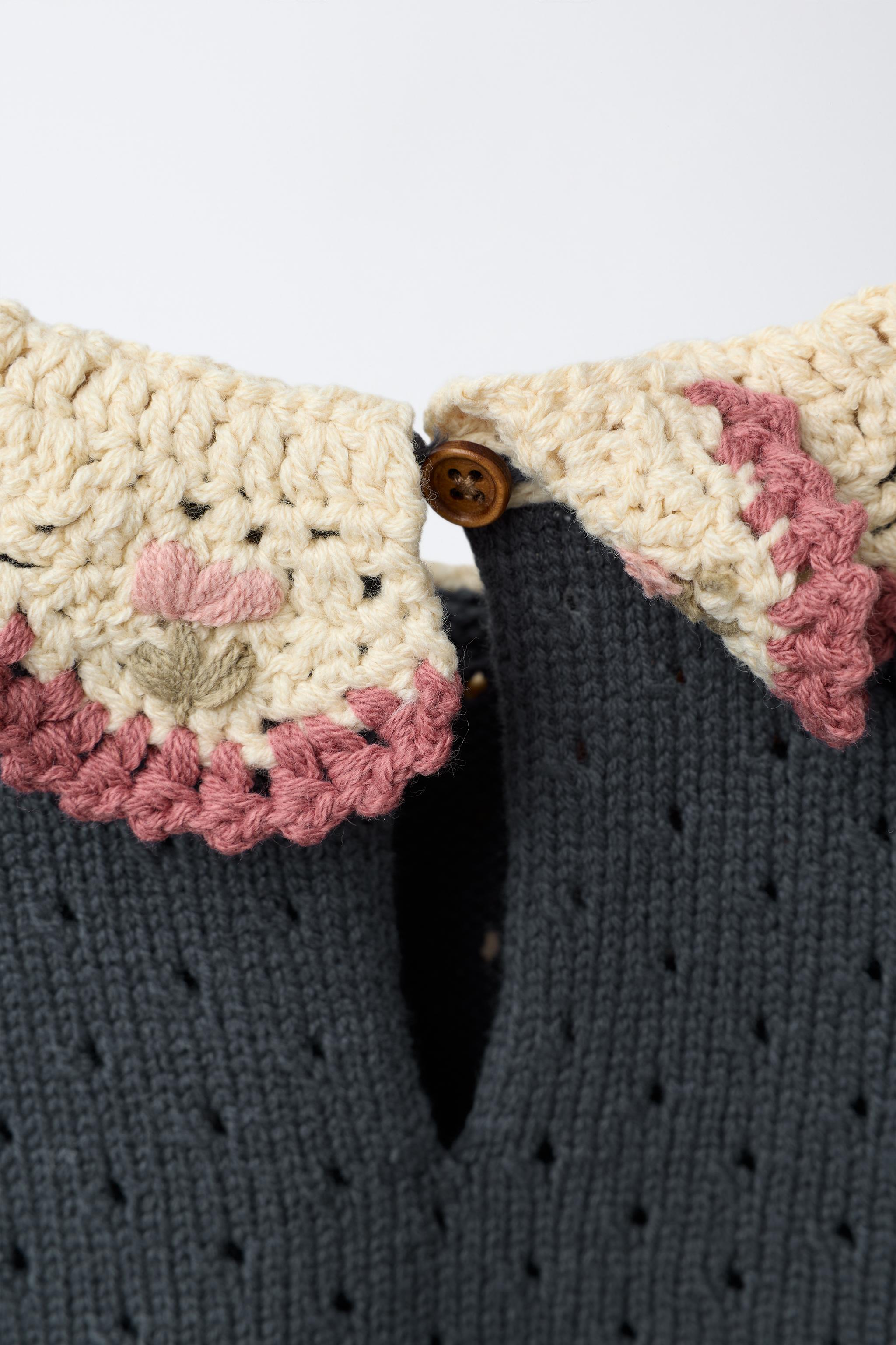 CROCHET COLLAR KNIT SWEATER