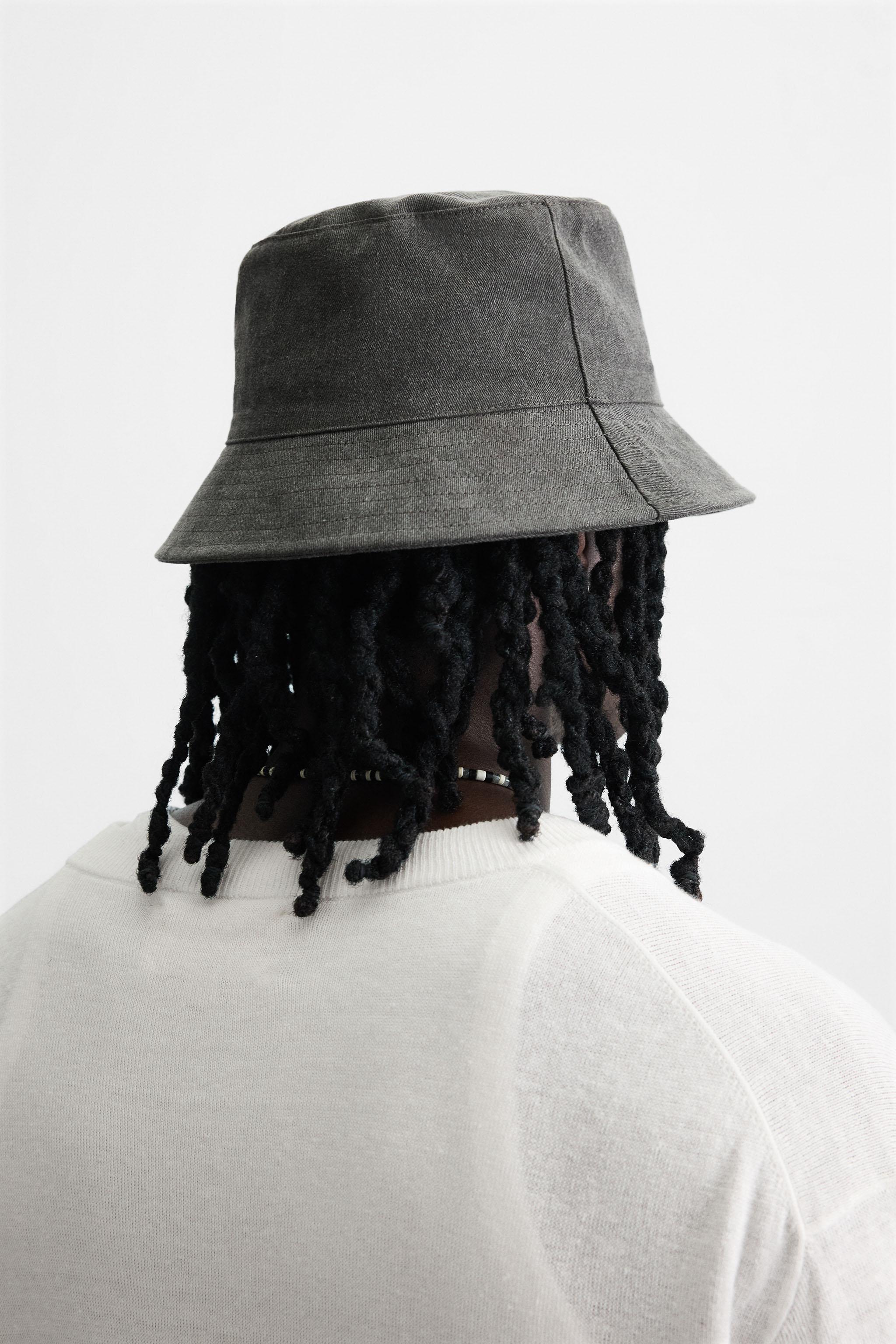 CONTRAST EMBROIDERY BUCKET HAT
