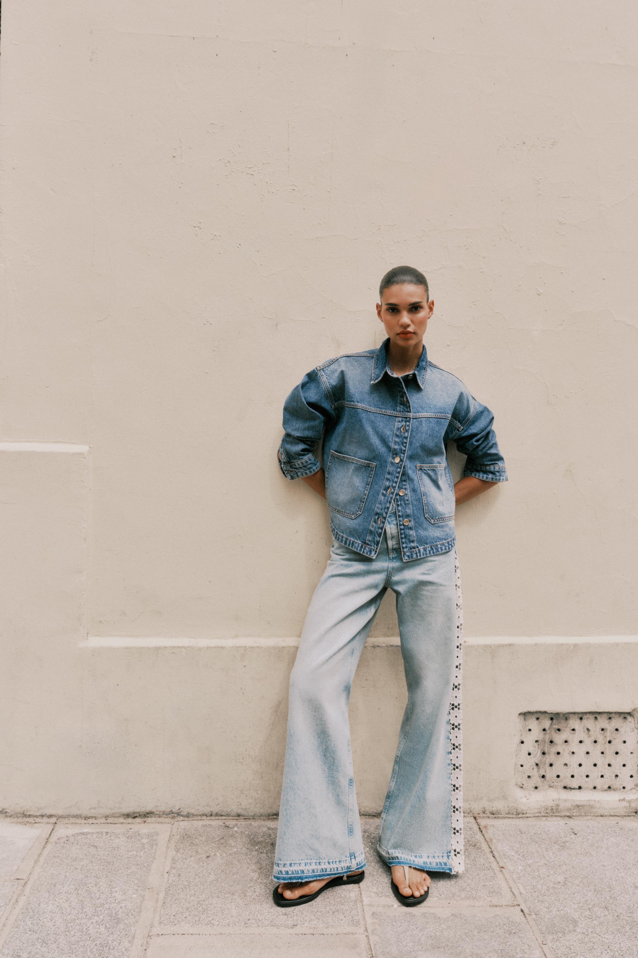 Z1975 HIGH WAIST WIDE LEG JEANS WITH CROCHET DETAIL