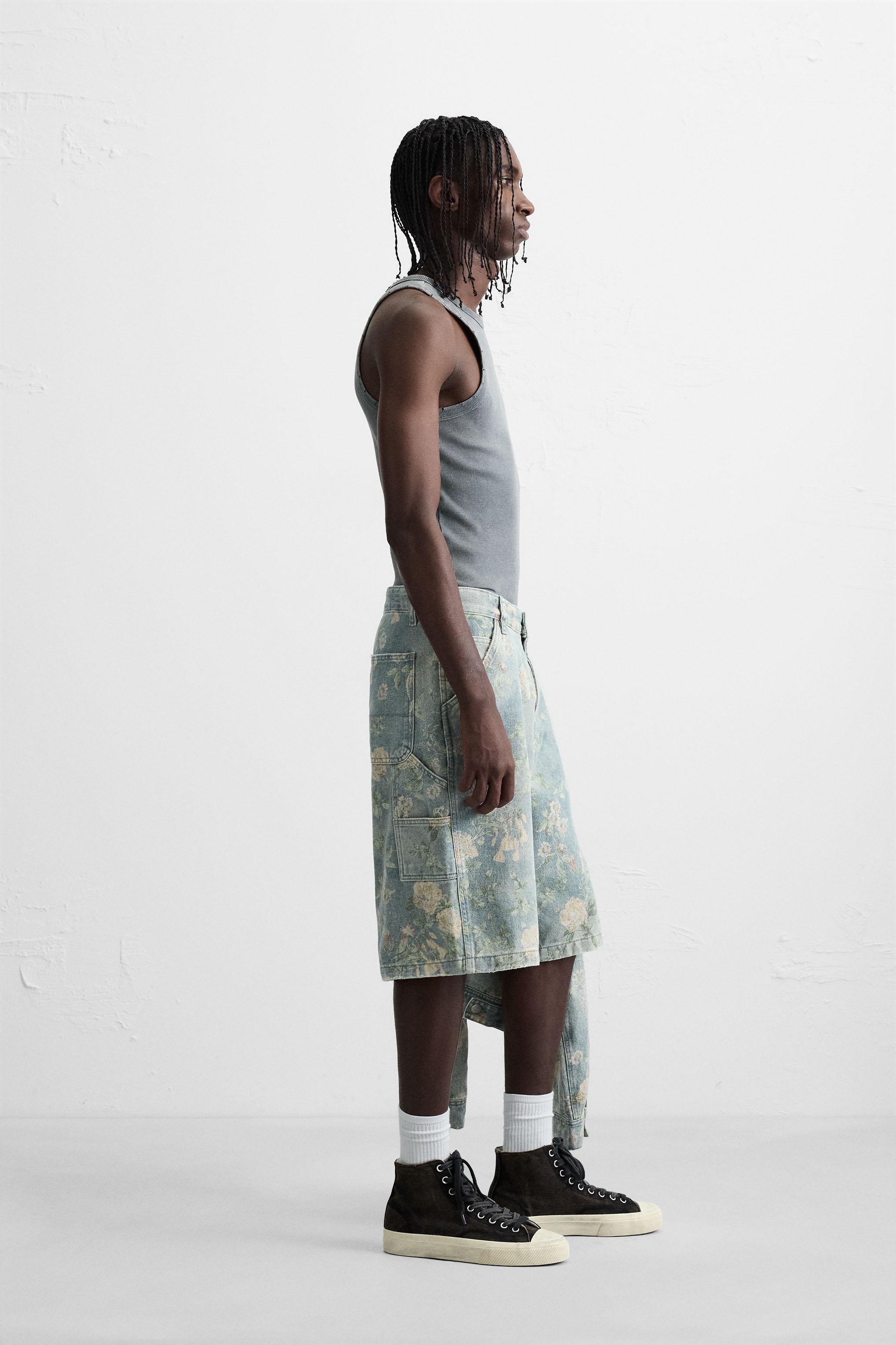 FLORAL PRINT CARPENTER POCKET BERMUDA SHORTS