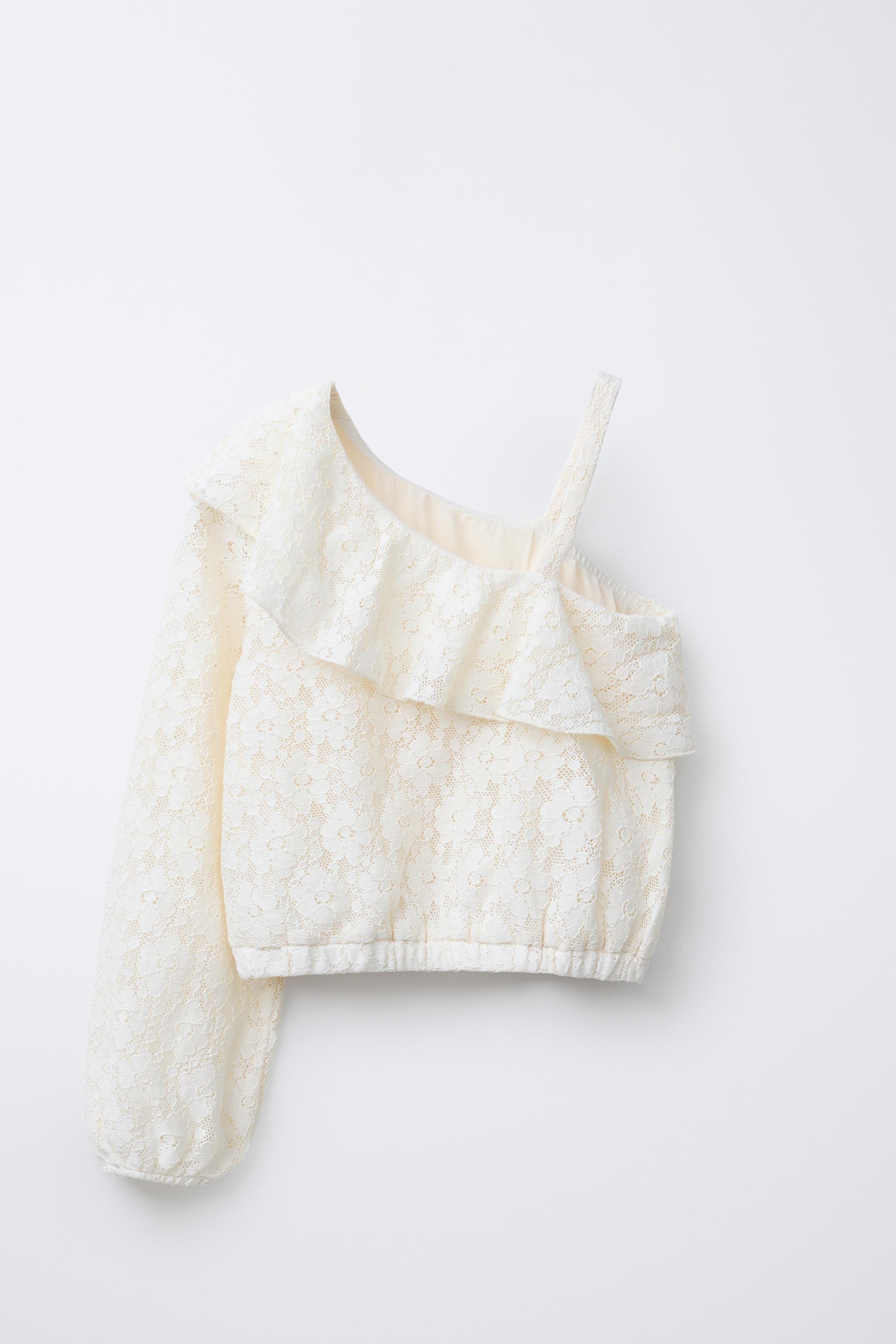 ASYMMETRIC RUFFLED LACE TOP