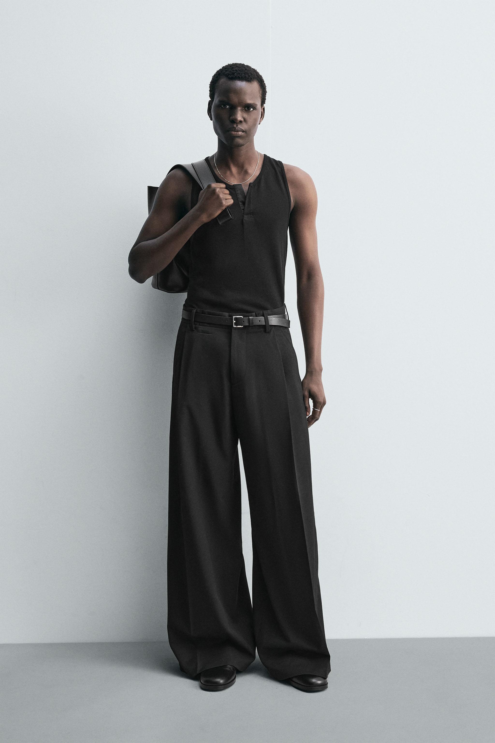 PLEATED WIDE FIT PANTS