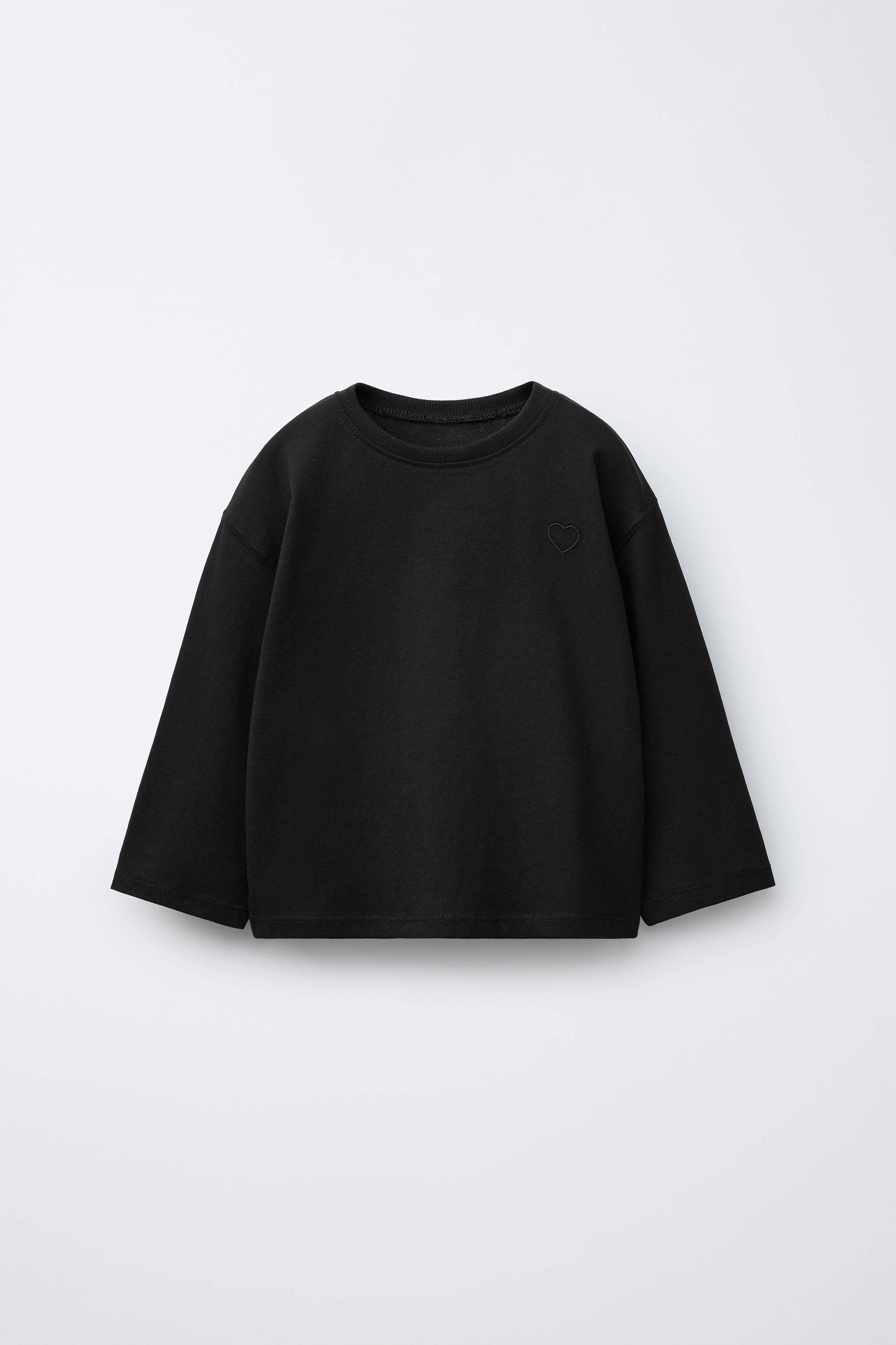 BASIC EMBROIDERED HEART T-SHIRT