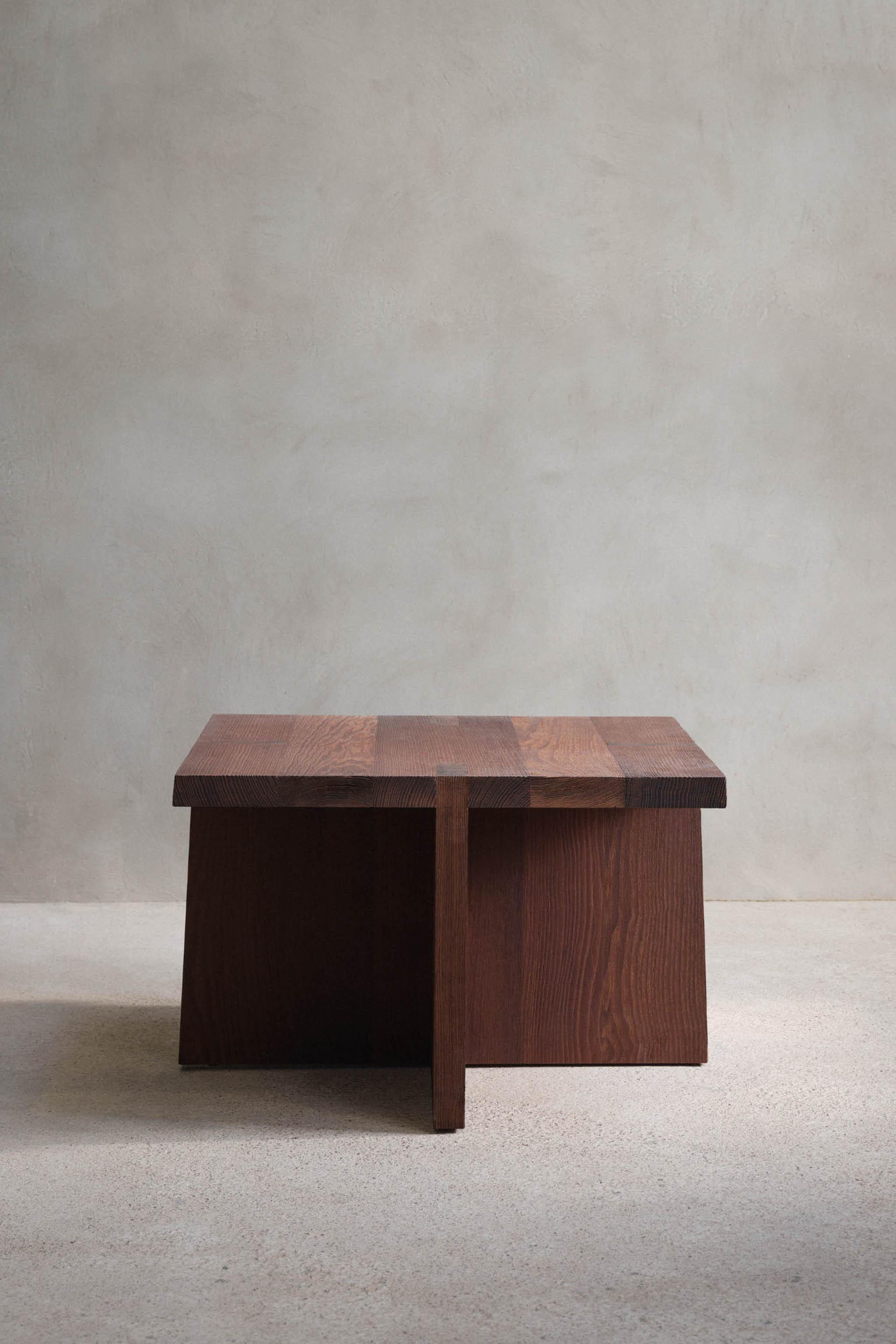 SIDETABLE 01