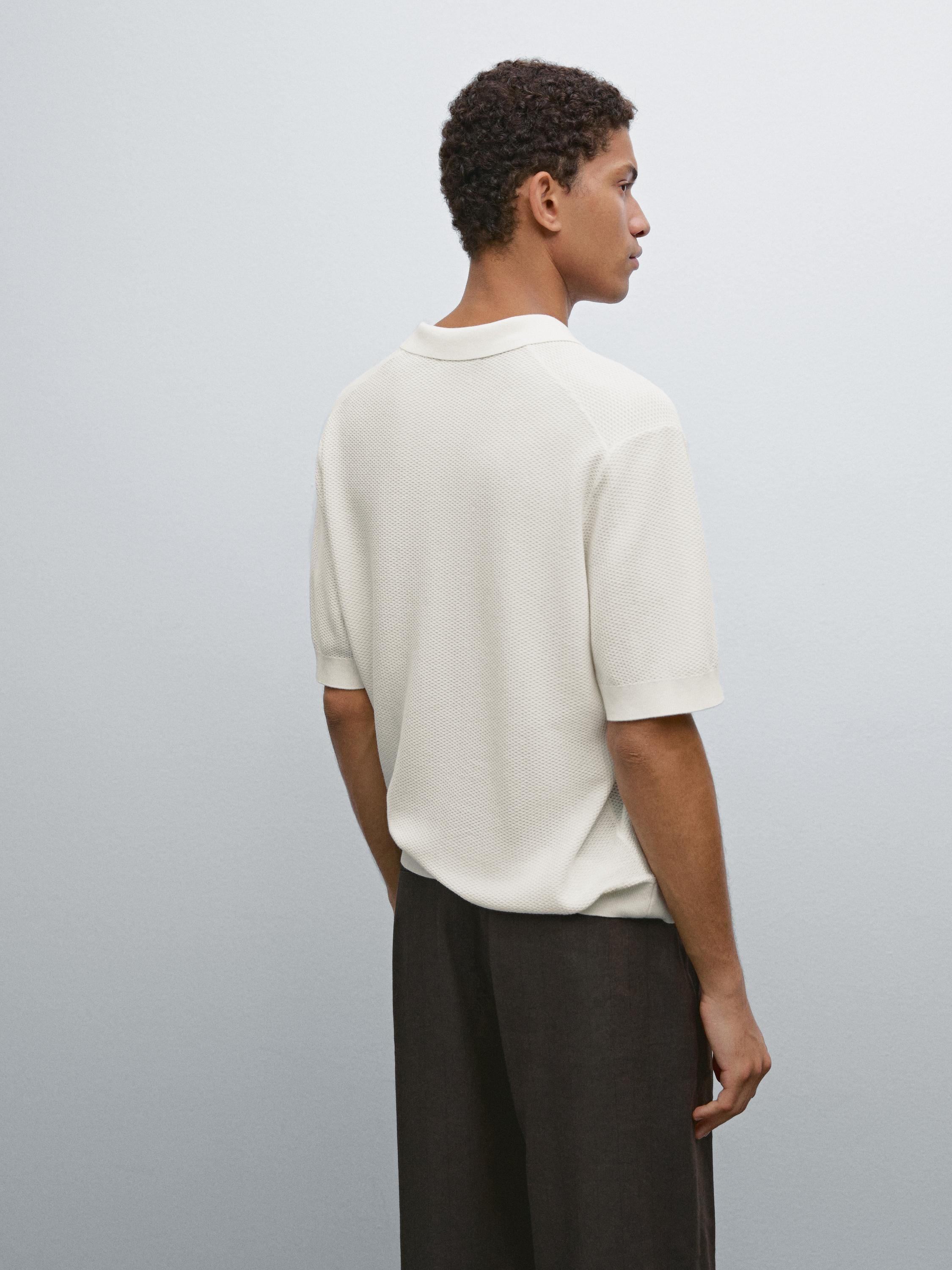 Textured knit short sleeve polo shirt