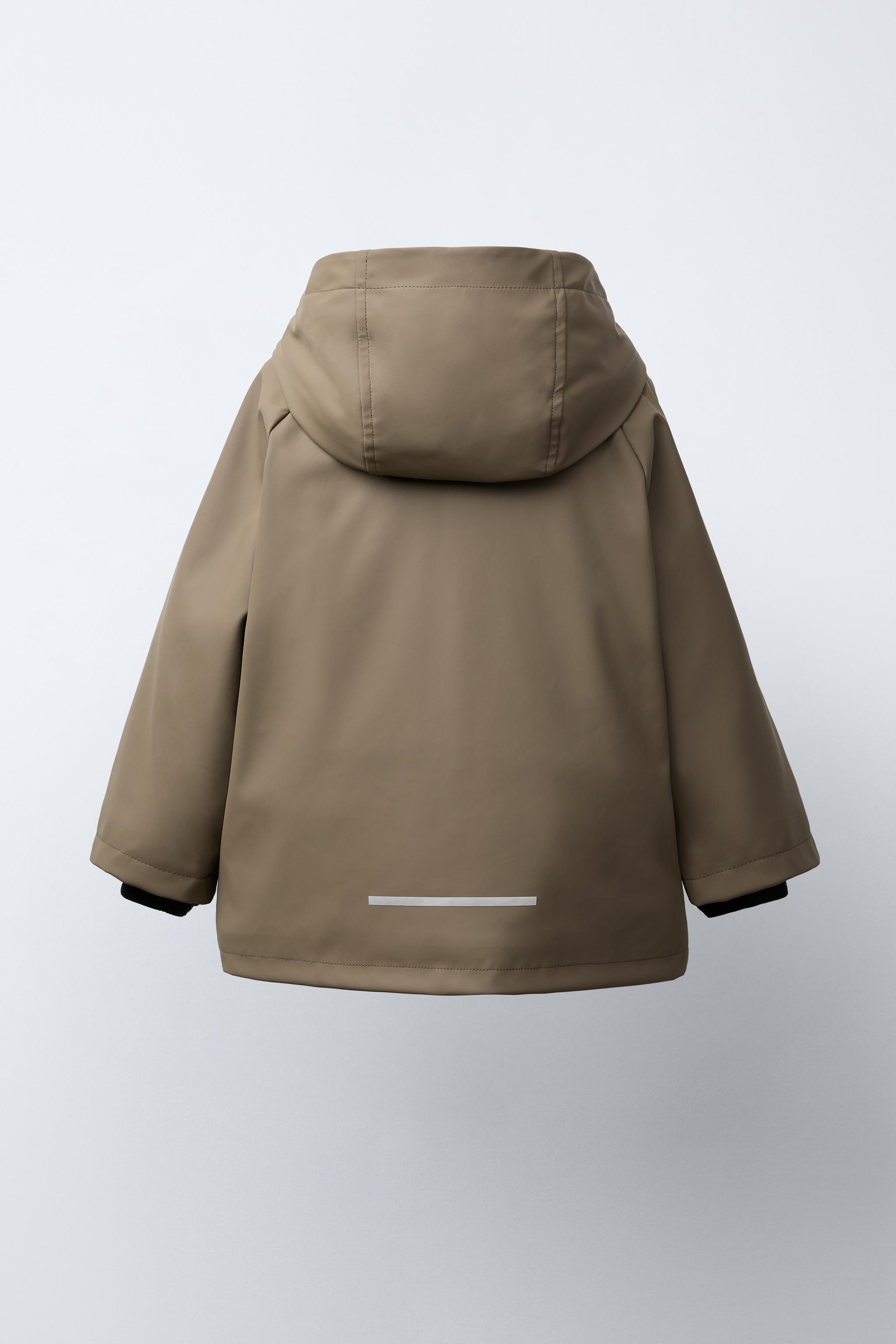 WATER RESISTANT RUBBERIZED RAINCOAT