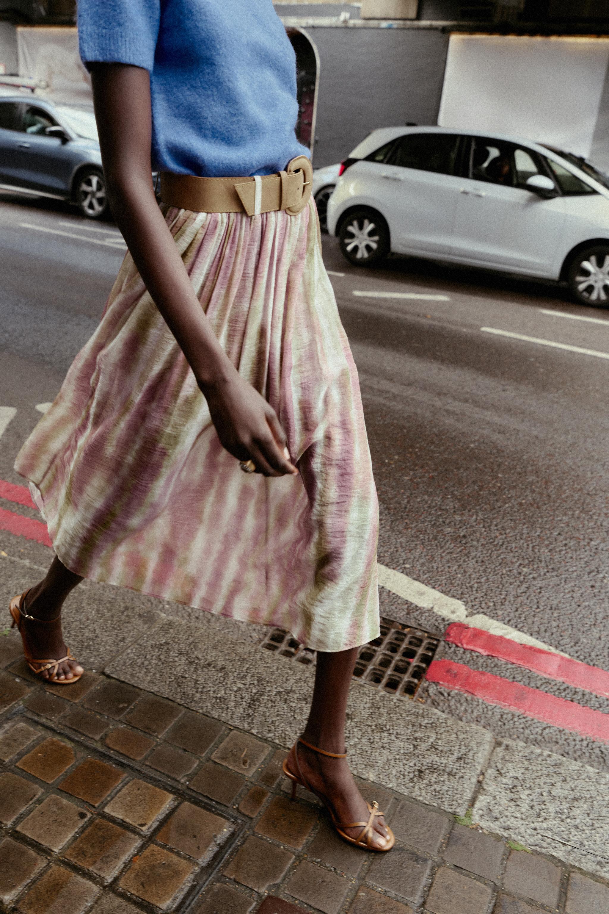 PRINTED MIDI SKIRT WITH BELT