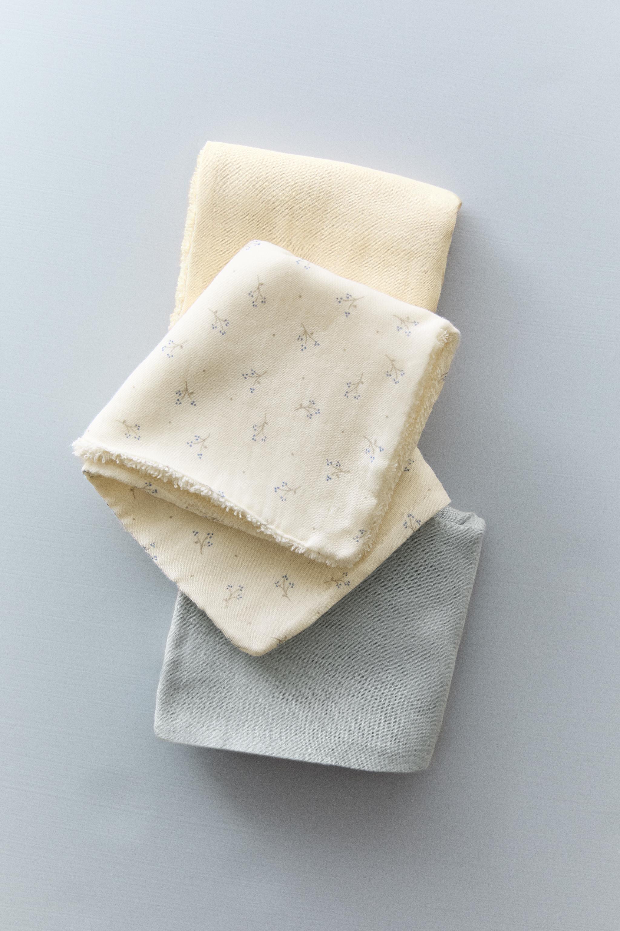 CHILDREN'S MINI TOWEL WITH MINI FLOWERS (SET OF 3)