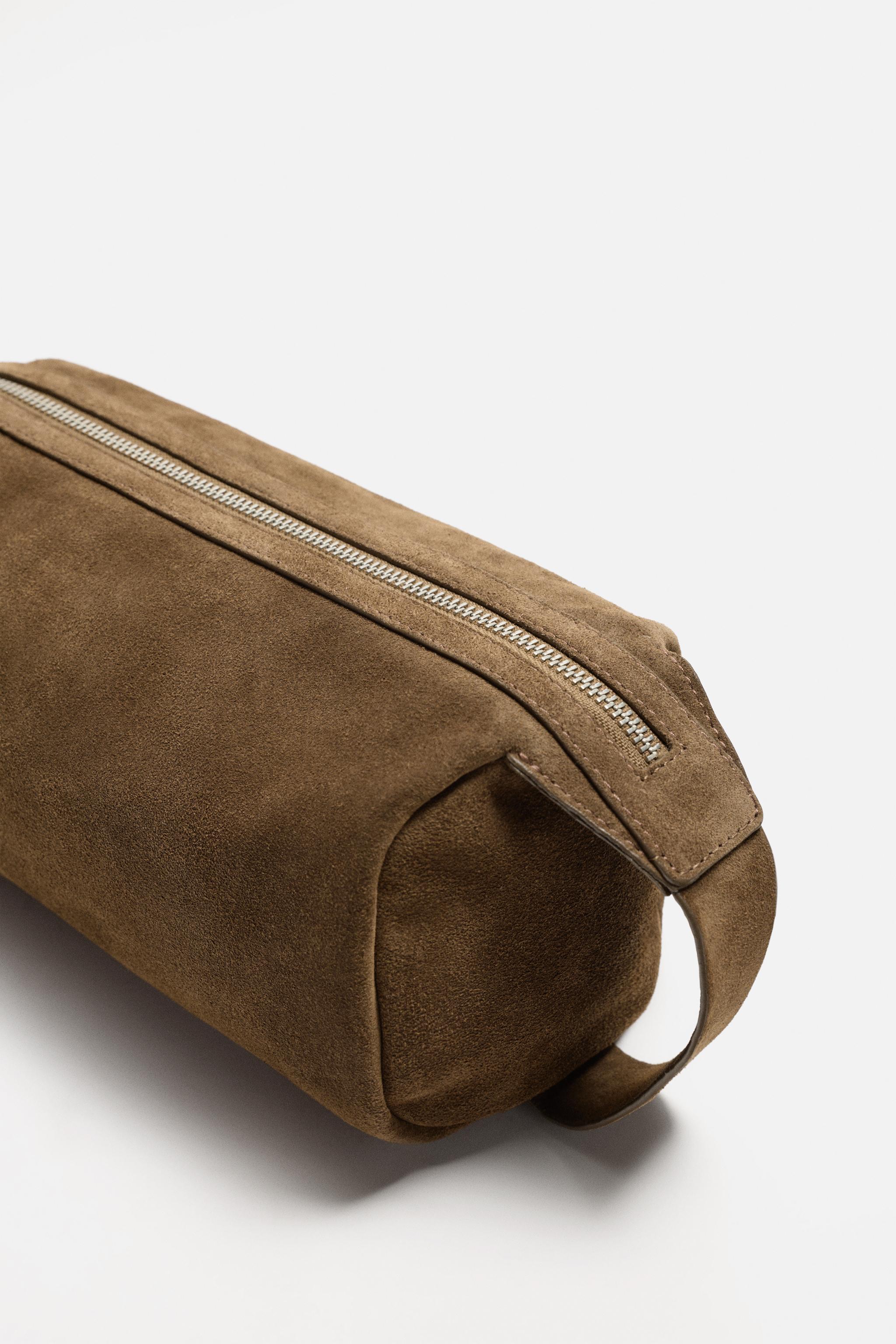 LEATHER TOILETRY BAG
