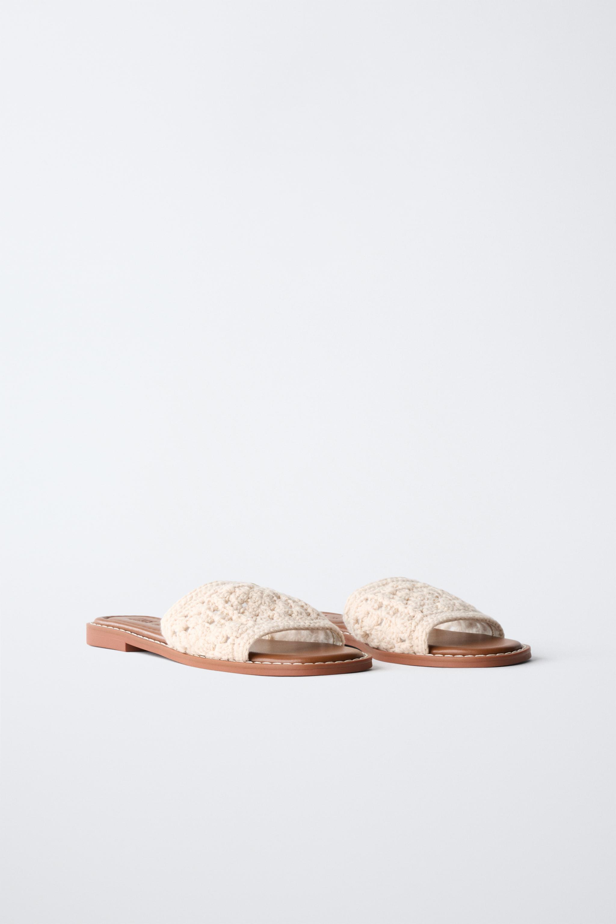 CROCHET FLAT SANDALS