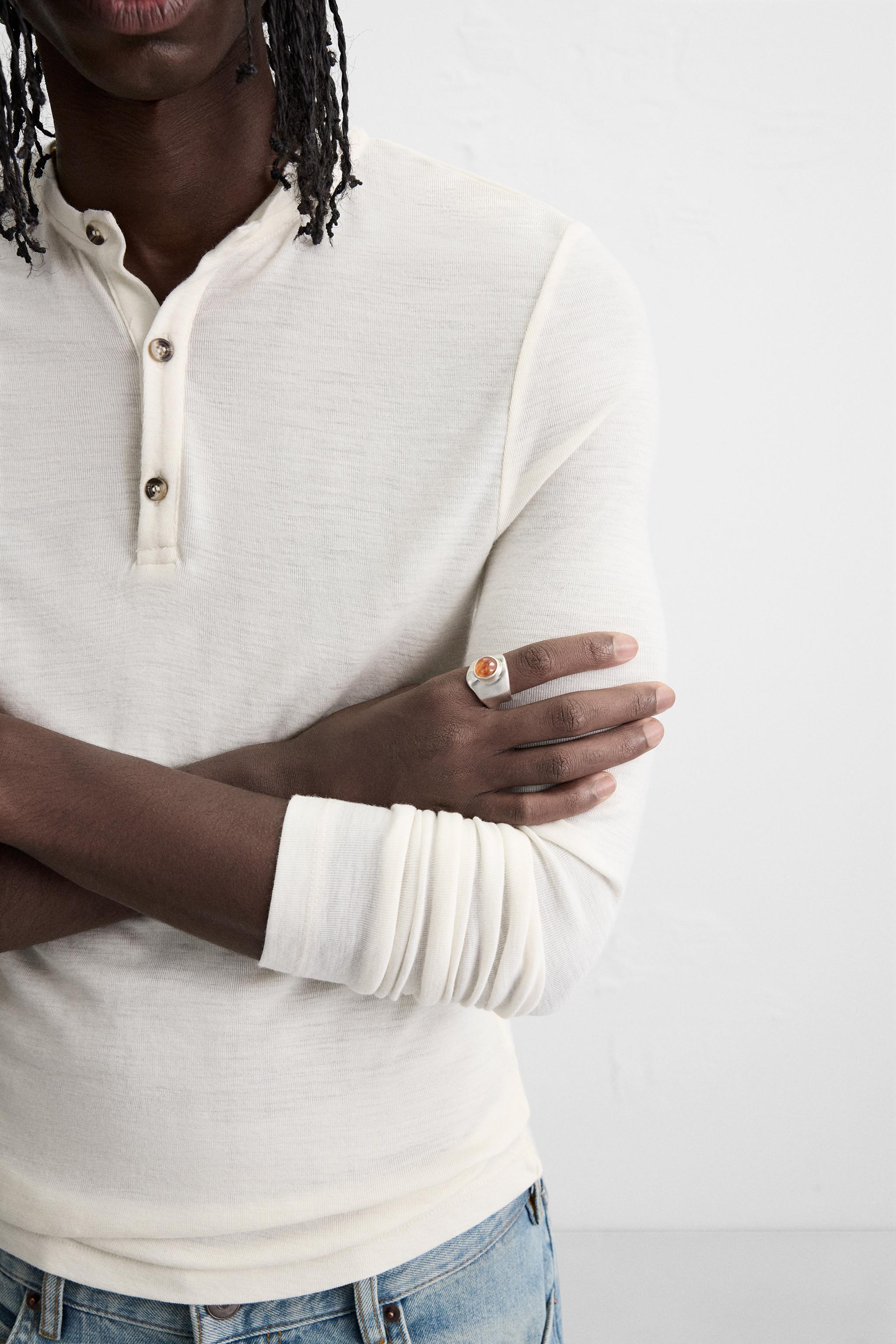 CONTRAST SIGNET RING