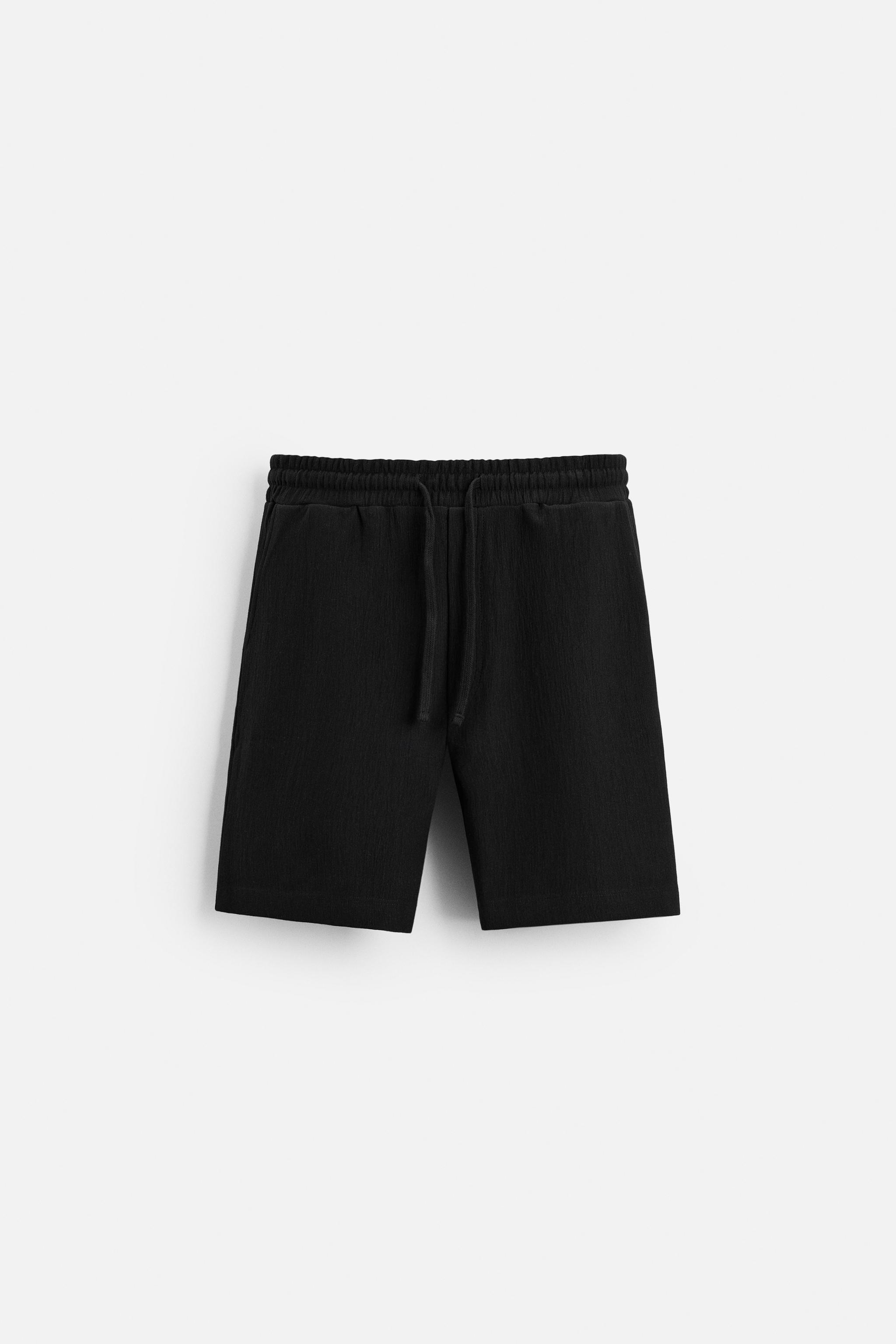 TEXTURED JOGGER SHORTS