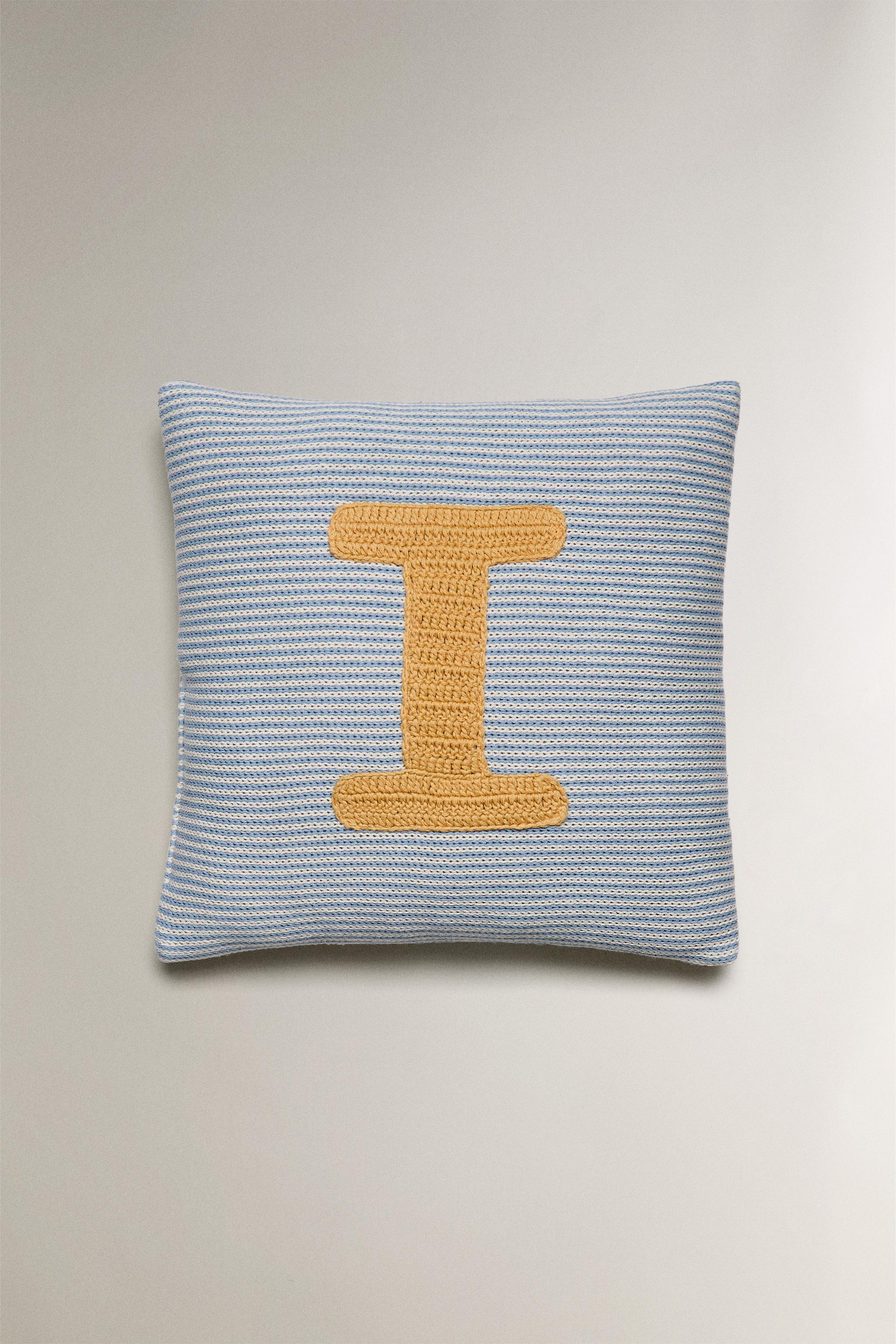 CHILDREN'S EMBROIDERED LETTER I THROW PILLOW