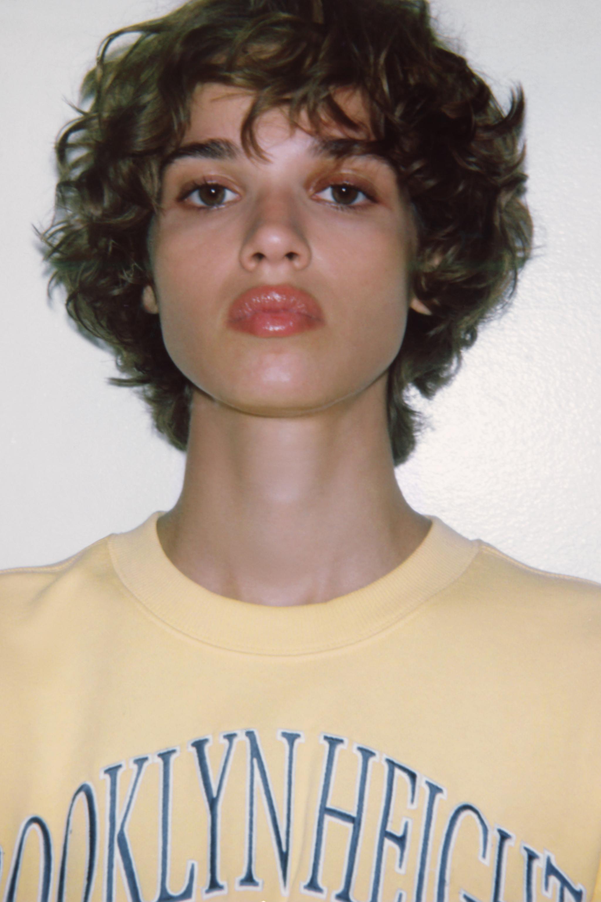 EMBROIDERED TEXT PLUSH SWEATSHIRT