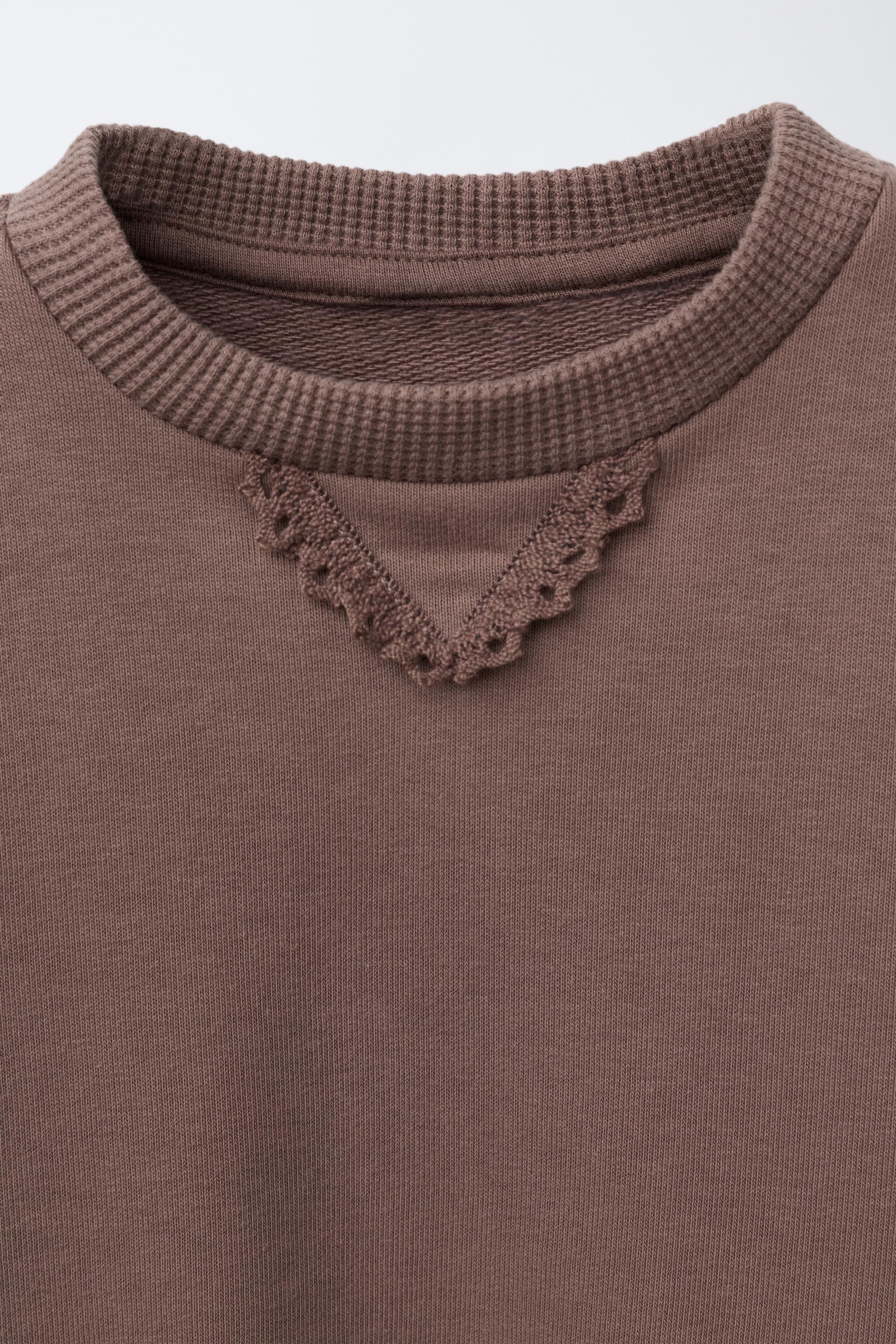 WAFFLE DETAIL SWEATSHIRT
