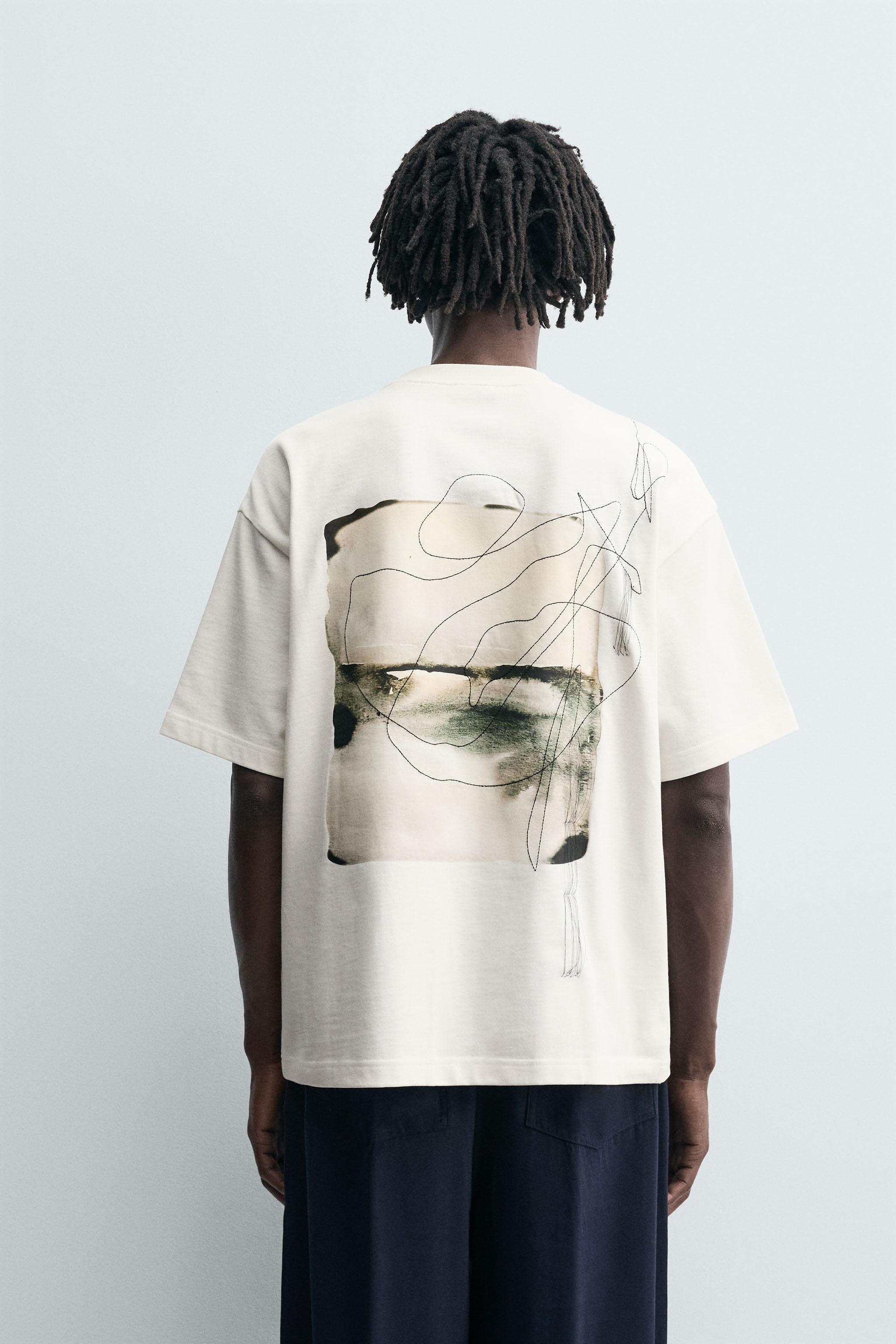 EMBROIDERED PHOTO PRINT T-SHIRT
