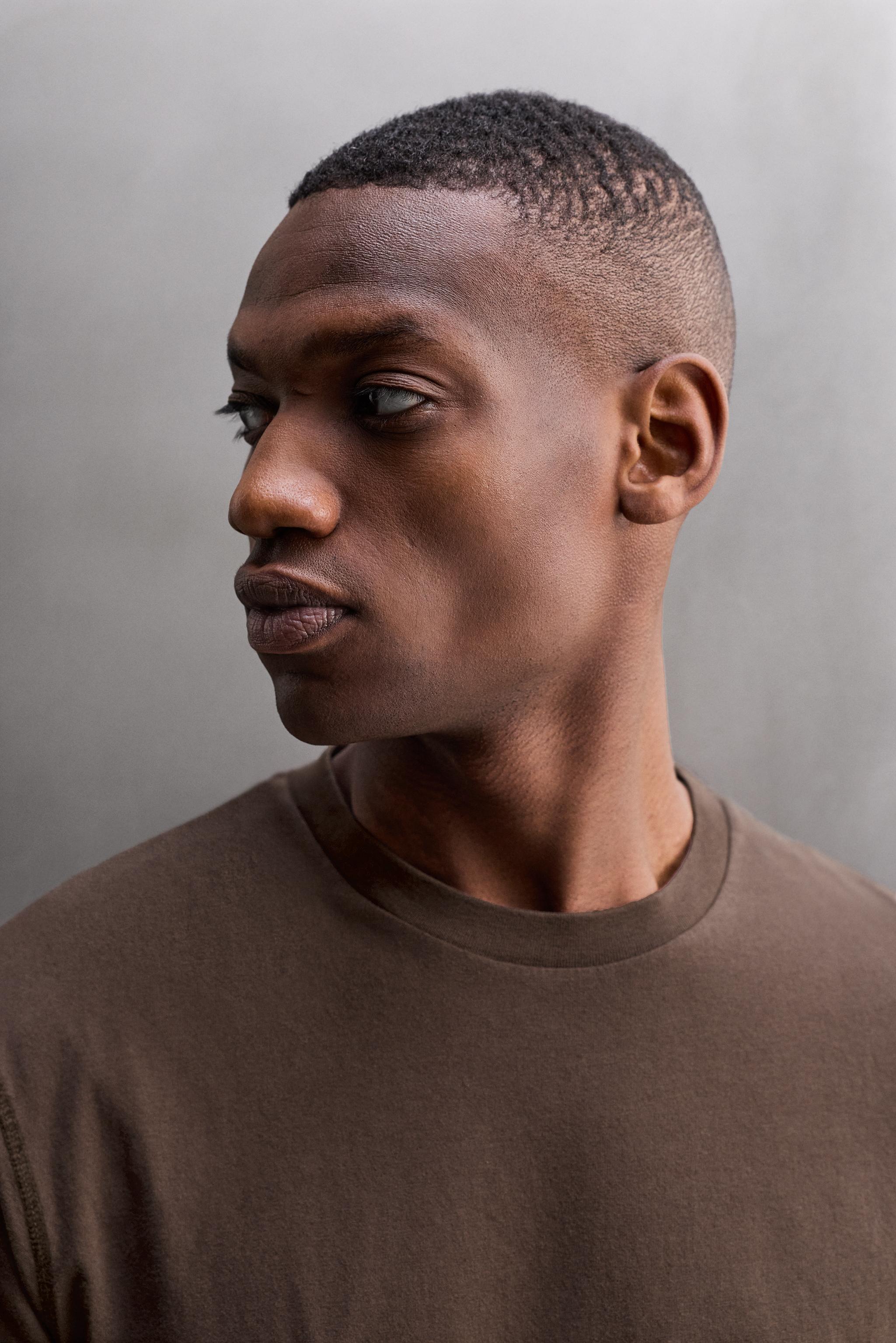 RUNNING GRAPHIC PRINT T-SHIRT