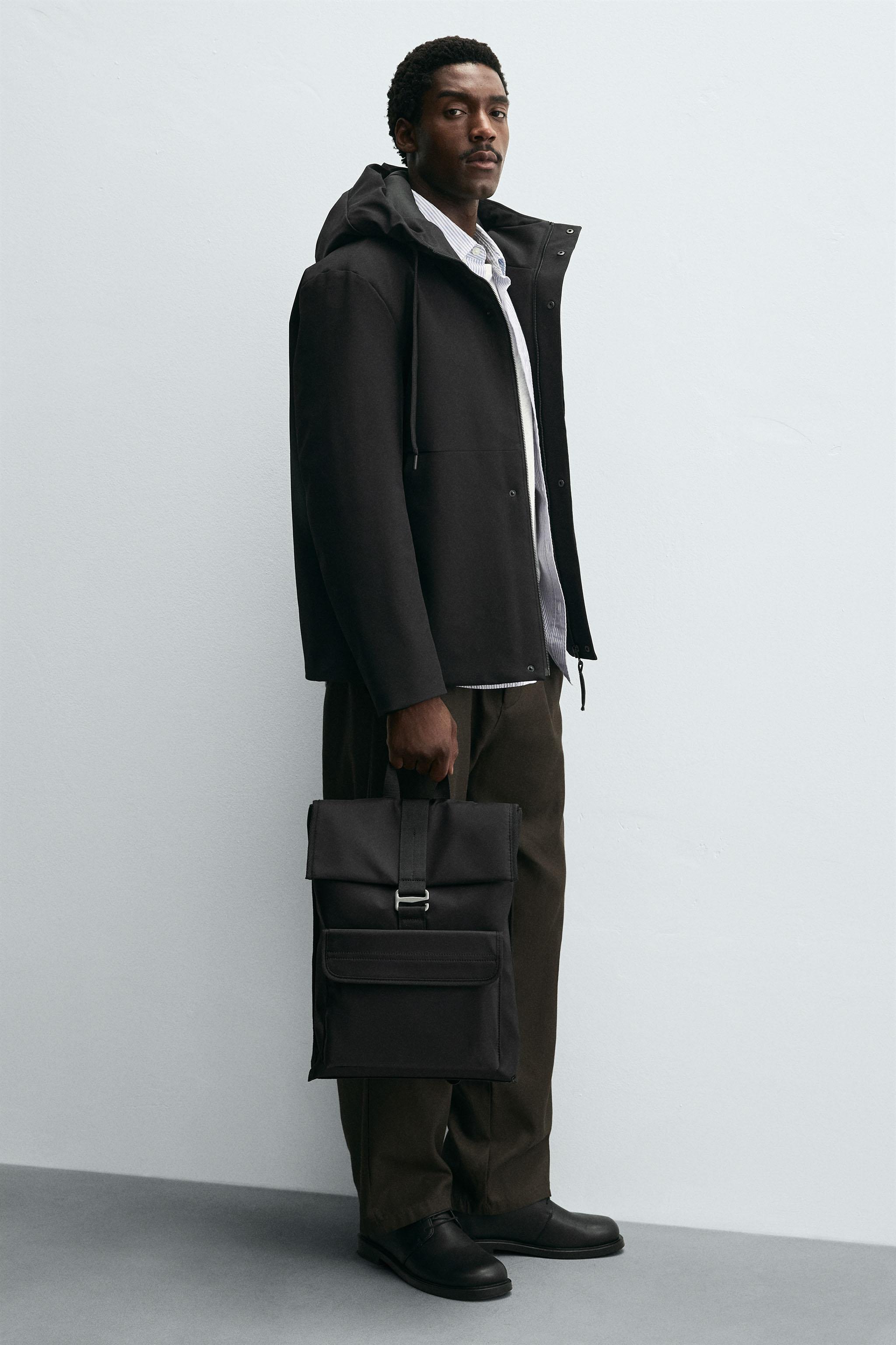 TECHNICAL FLAP BACKPACK