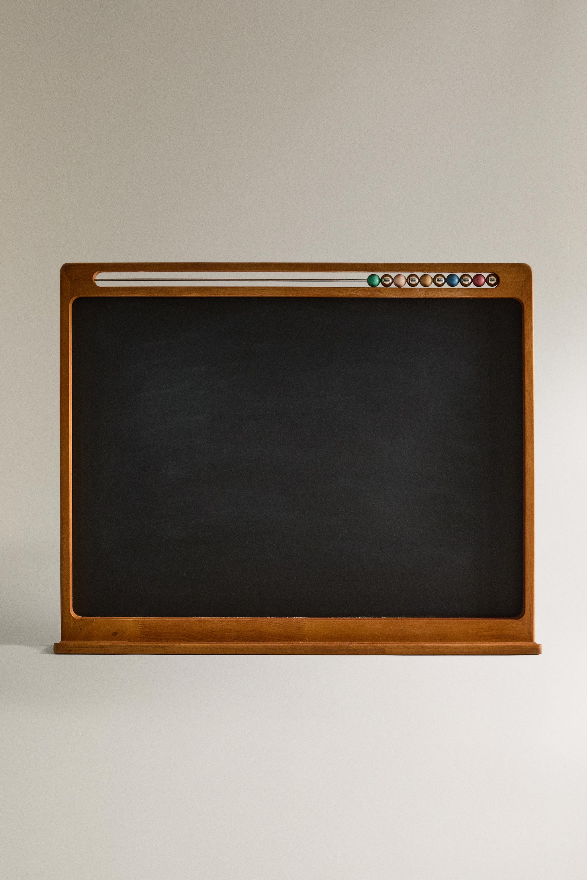 CHILDREN'S WOODEN BOARD