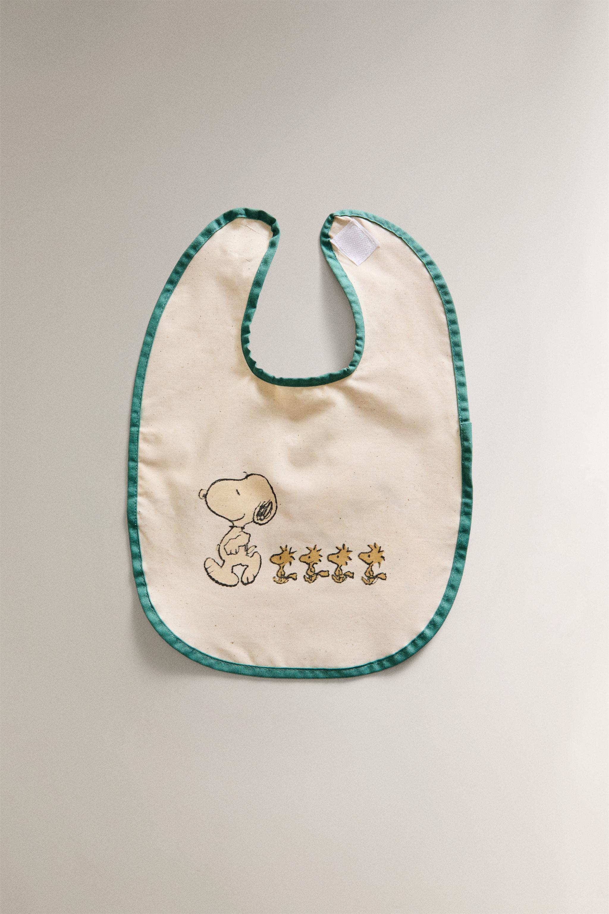 CHILDREN'S PEANUTS™ RESIN-COATED BIB