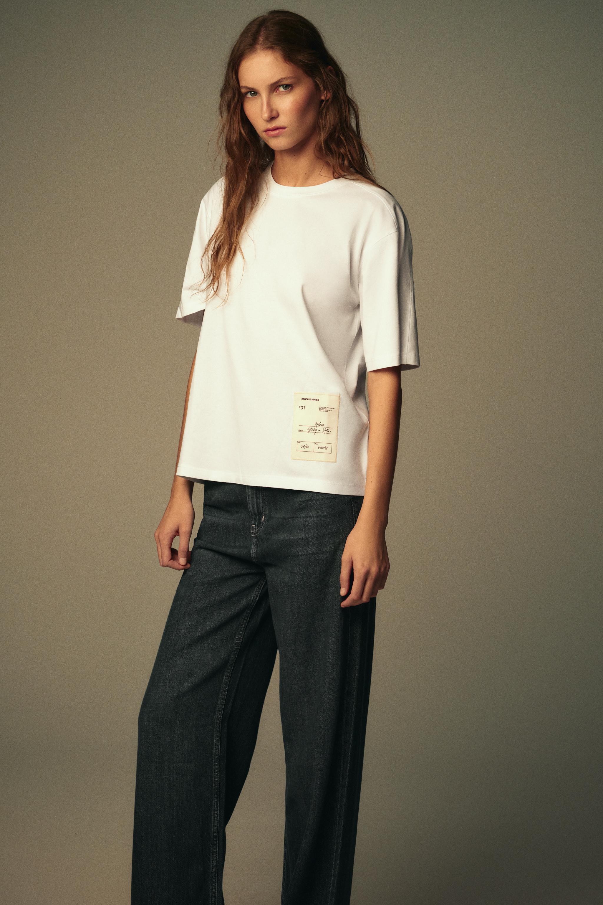 REGULAR FIT LABEL T-SHIRT