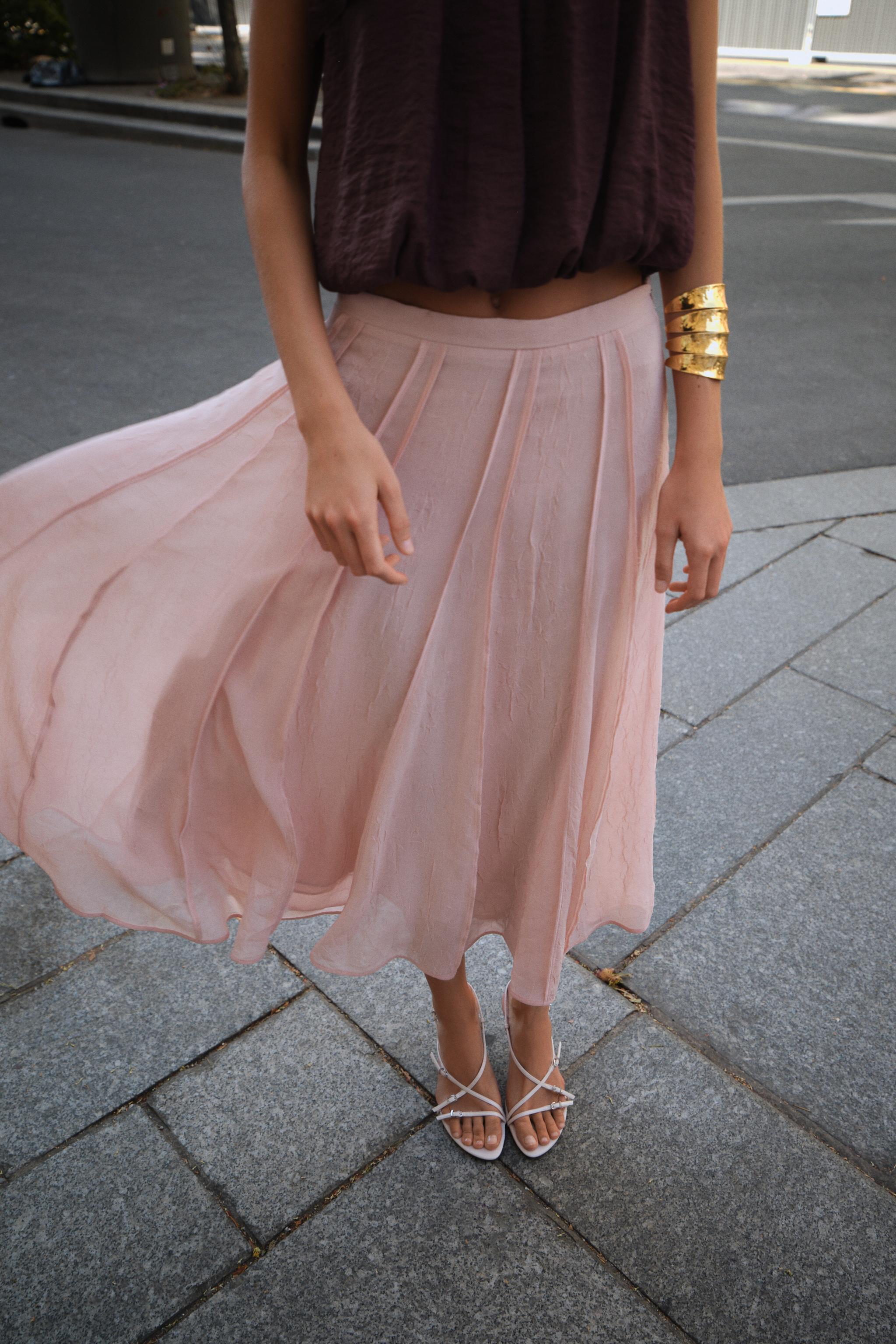 SEMI-SHEER TOPSTITCHED MIDI SKIRT