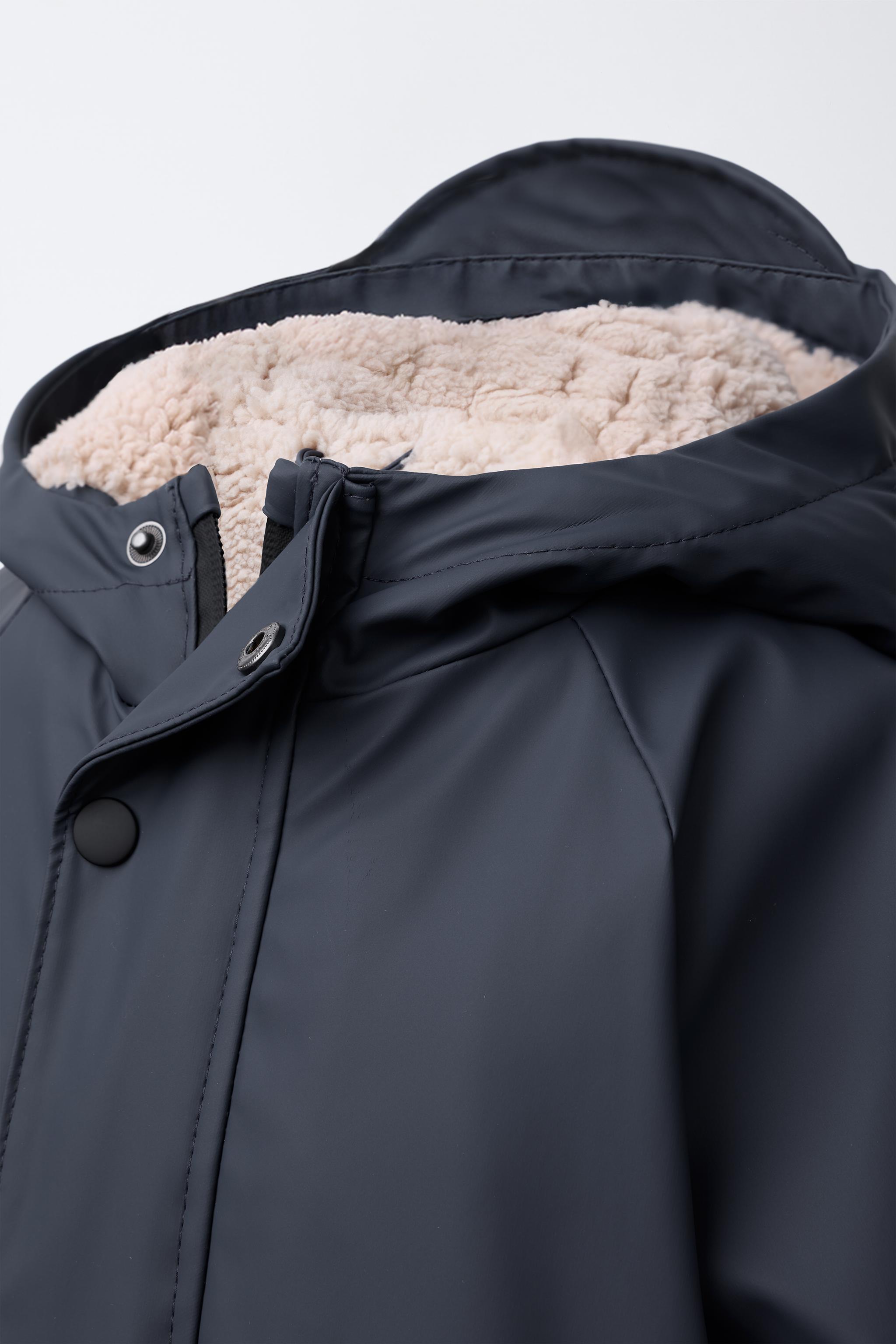 WATER REPELLENT COATED SHERPA JACKET